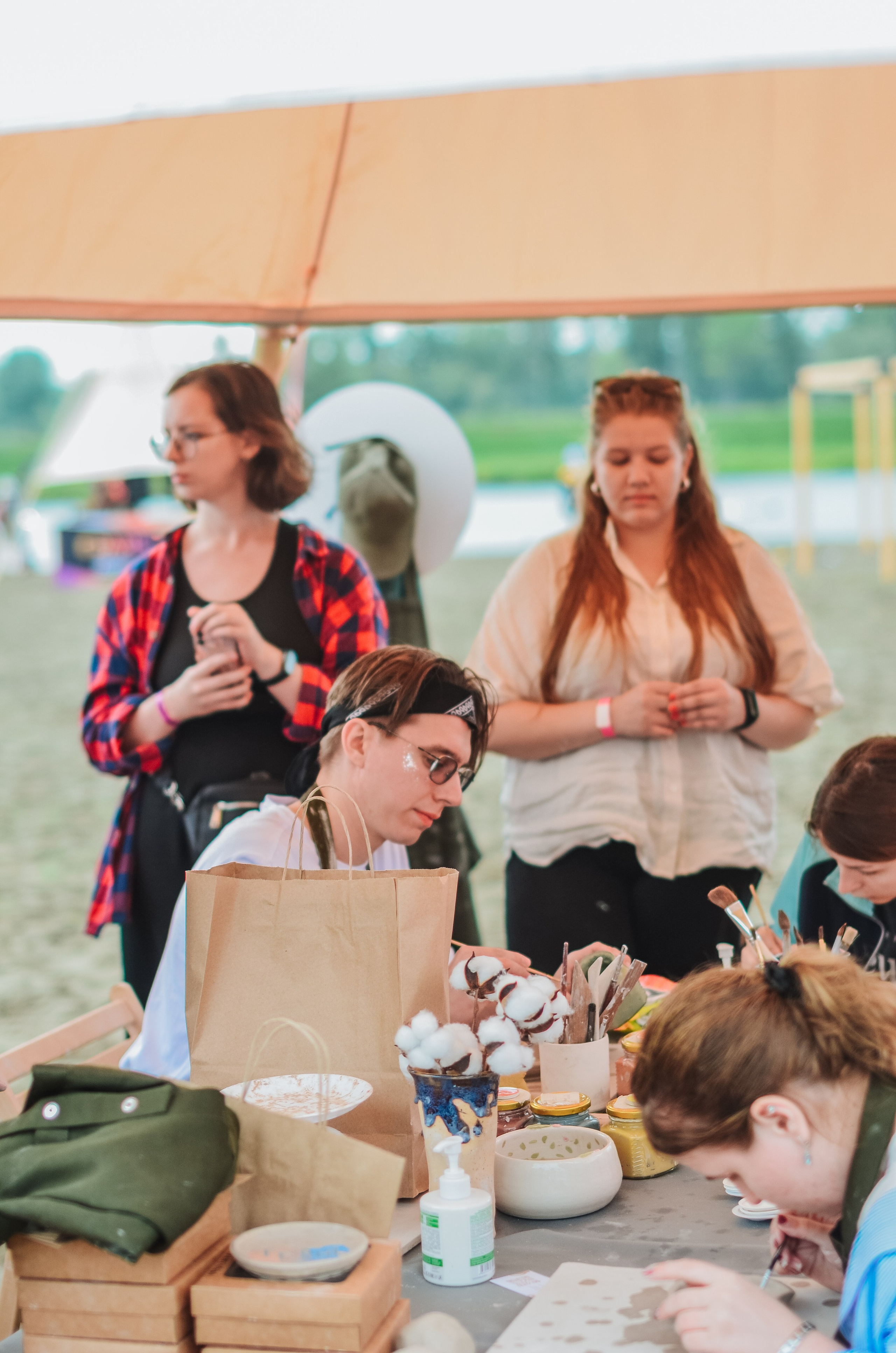 Фестиваль «Грань» 2025. Спортивная площадка. Денисова Аля — фотограф для парных съемок и индивидуальных историй в Барнауле