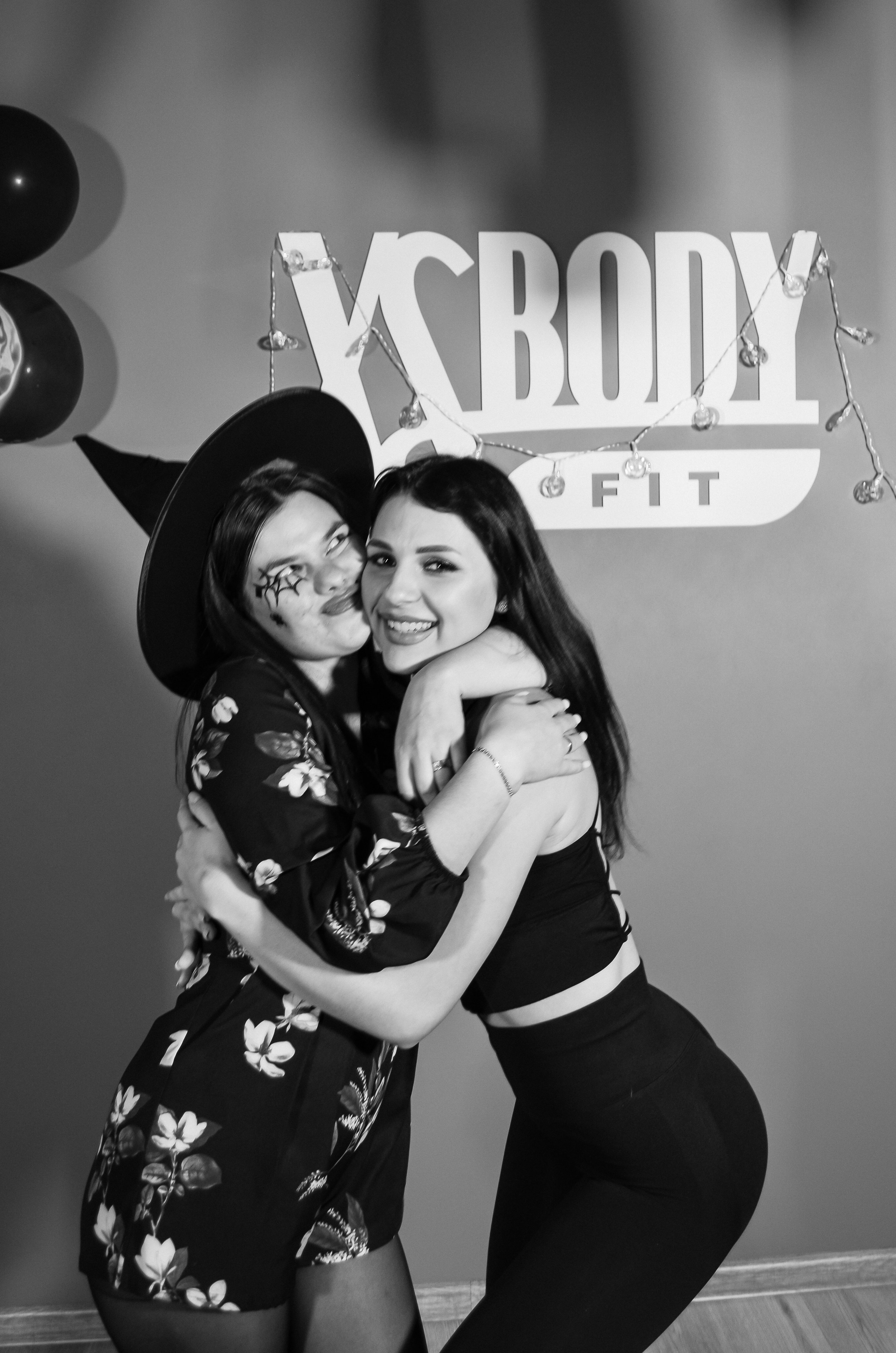 Фоторепортаж мероприятия в фитнес-клубе. Денисова Аля — фотограф для парных съемок и индивидуальных историй в Барнауле