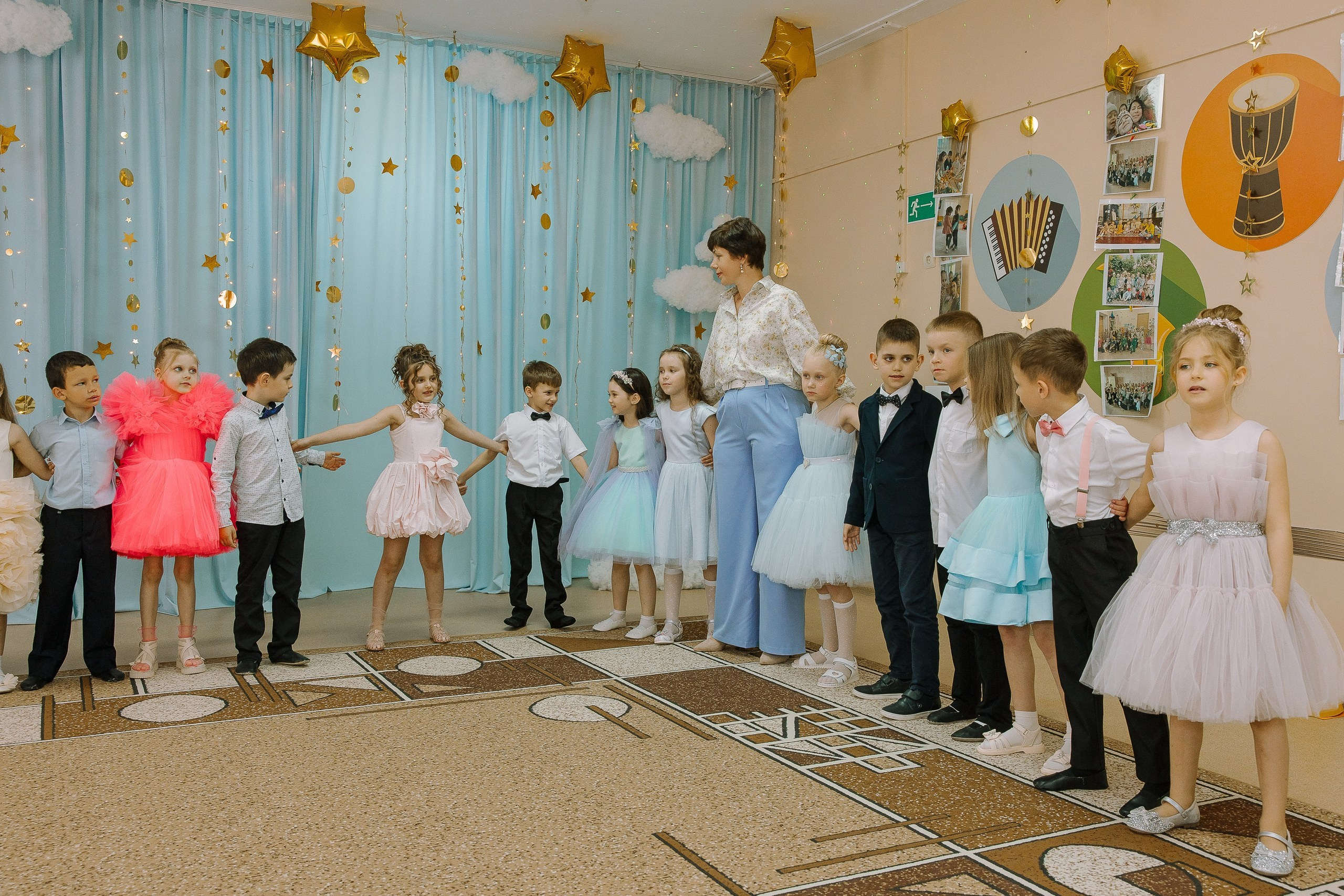 Выпускной в ДС -29. Выпускные альбомы Натальи Бутко: Новороссийск, Анапа, Геленджик