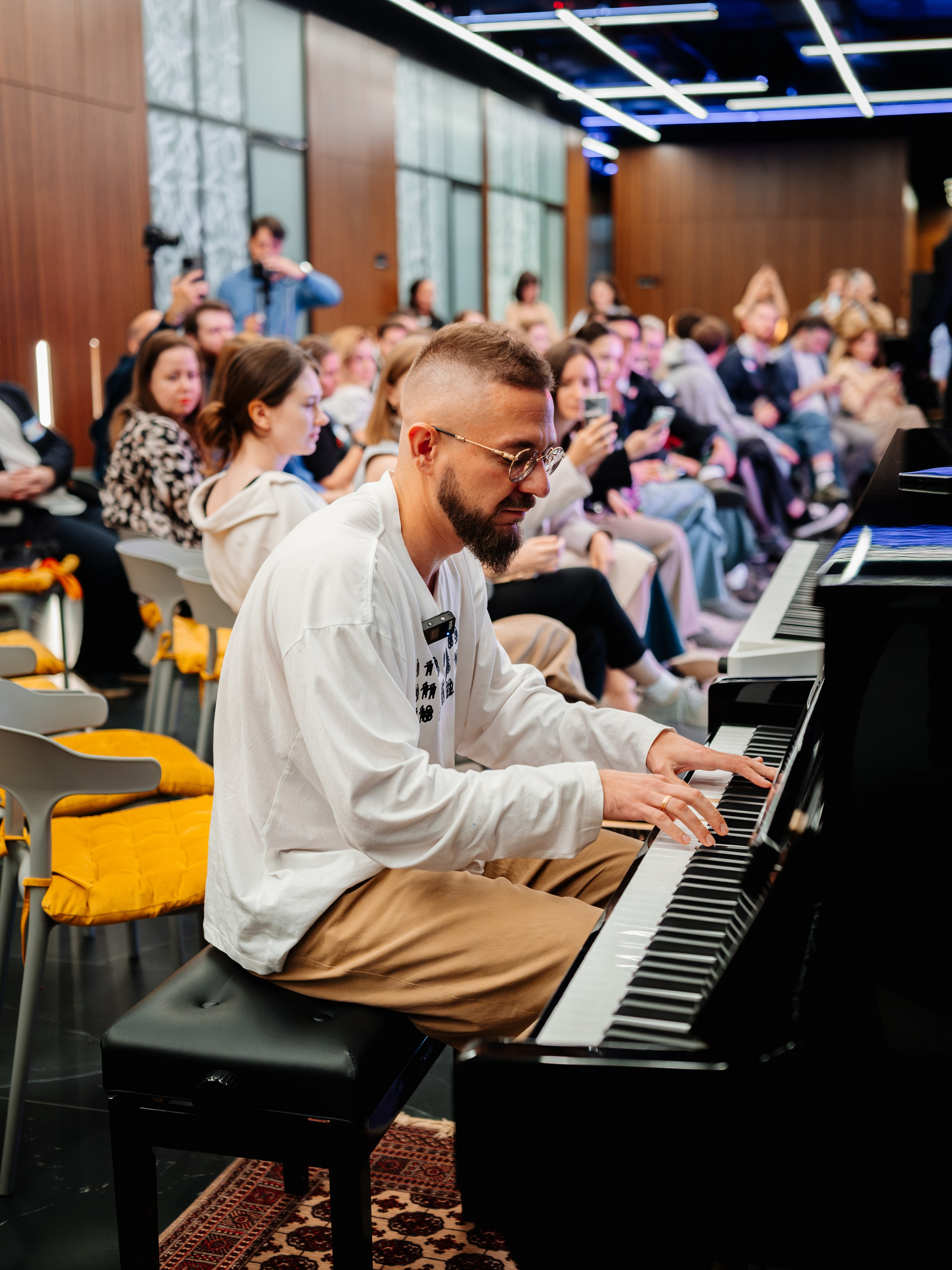 Нескучные финансы х Изионисты. Репортажный и портретный фотограф в Москве Илья Спиридонов