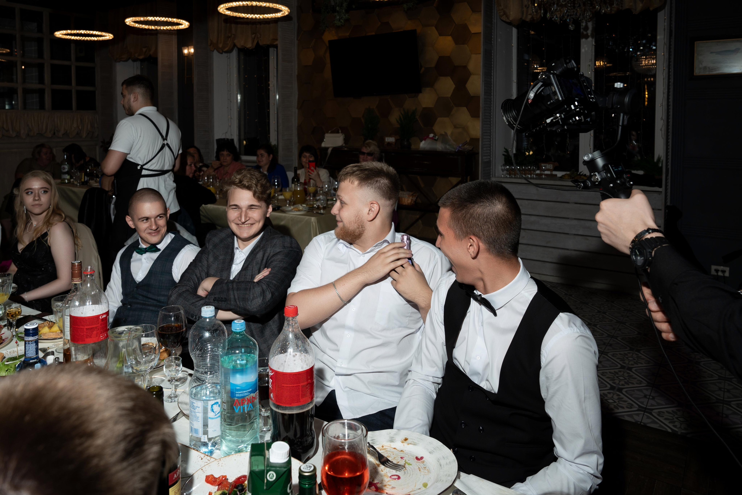 Выпускной 27 лицея. Свадебный и репортажный фотограф Элина Козырьянова