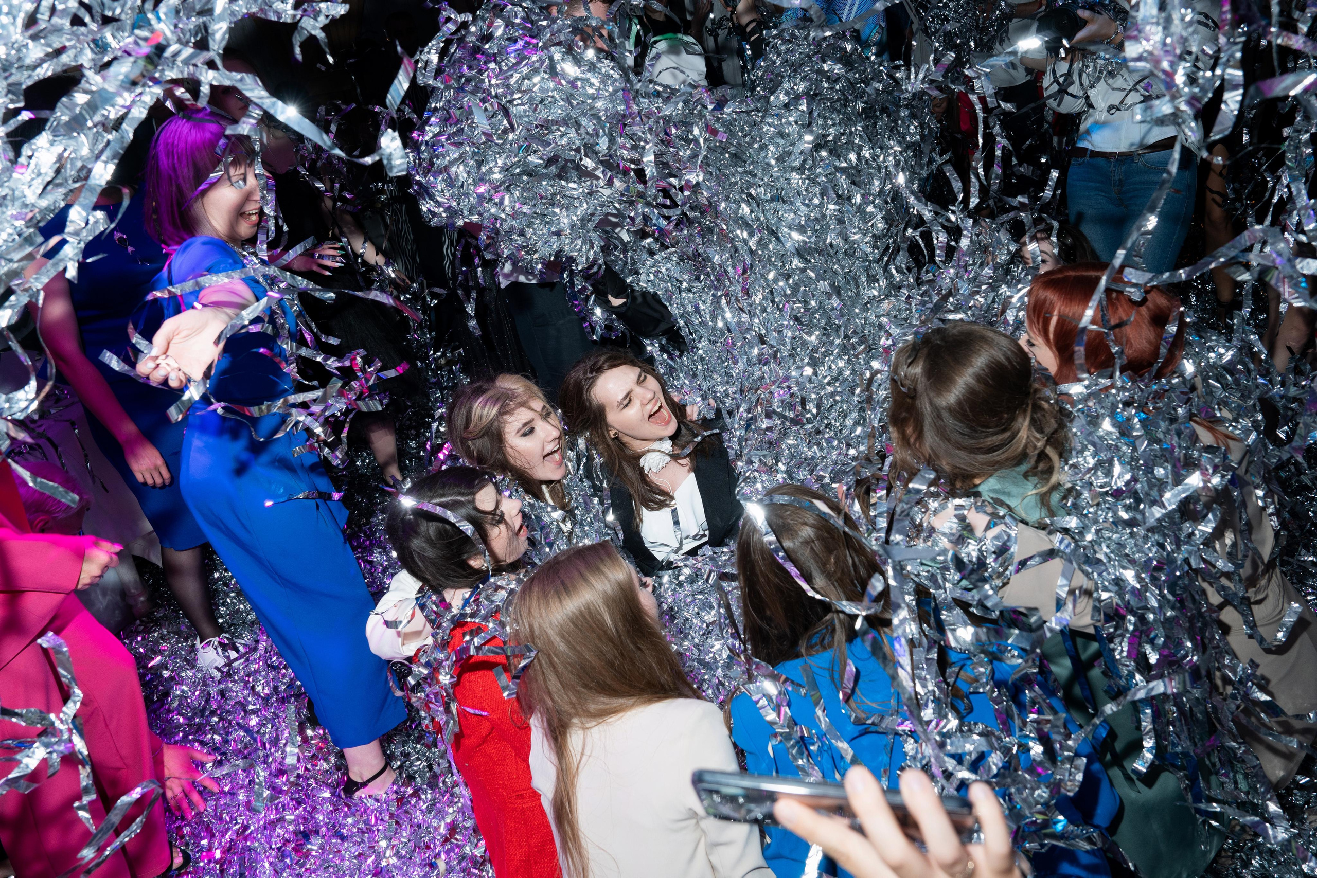 Выпускной 27 лицея. Свадебный и репортажный фотограф Элина Козырьянова