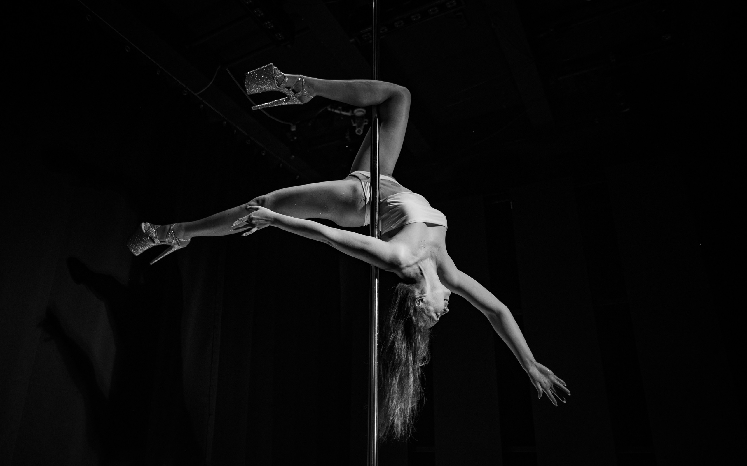 Pole dance. Oborin Sergey — портретный и свадебный фотограф