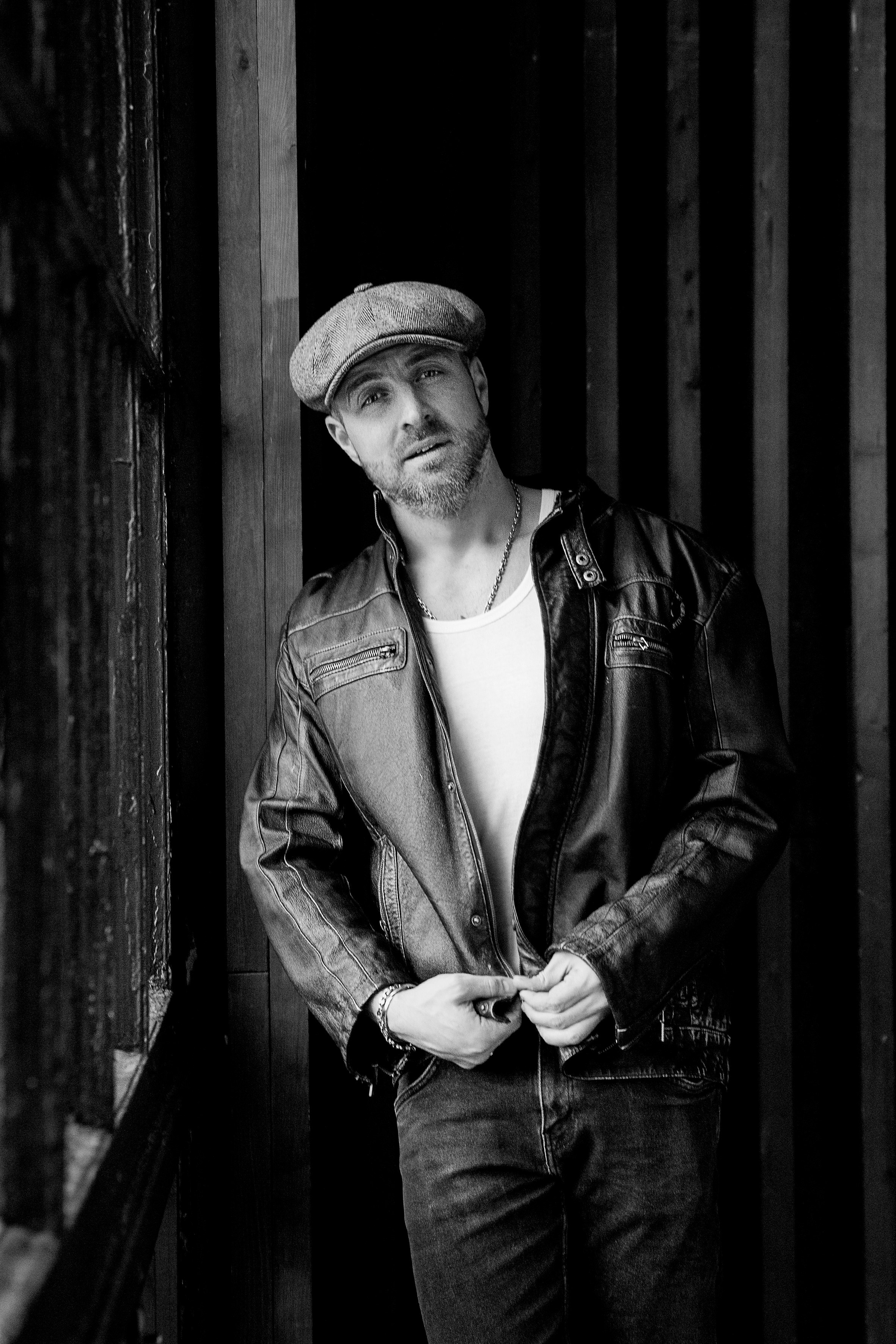 Ведущий Маэстро Менделеев. Фотограф Анна Анисимова. Свадьбы, портреты, творческий репортаж