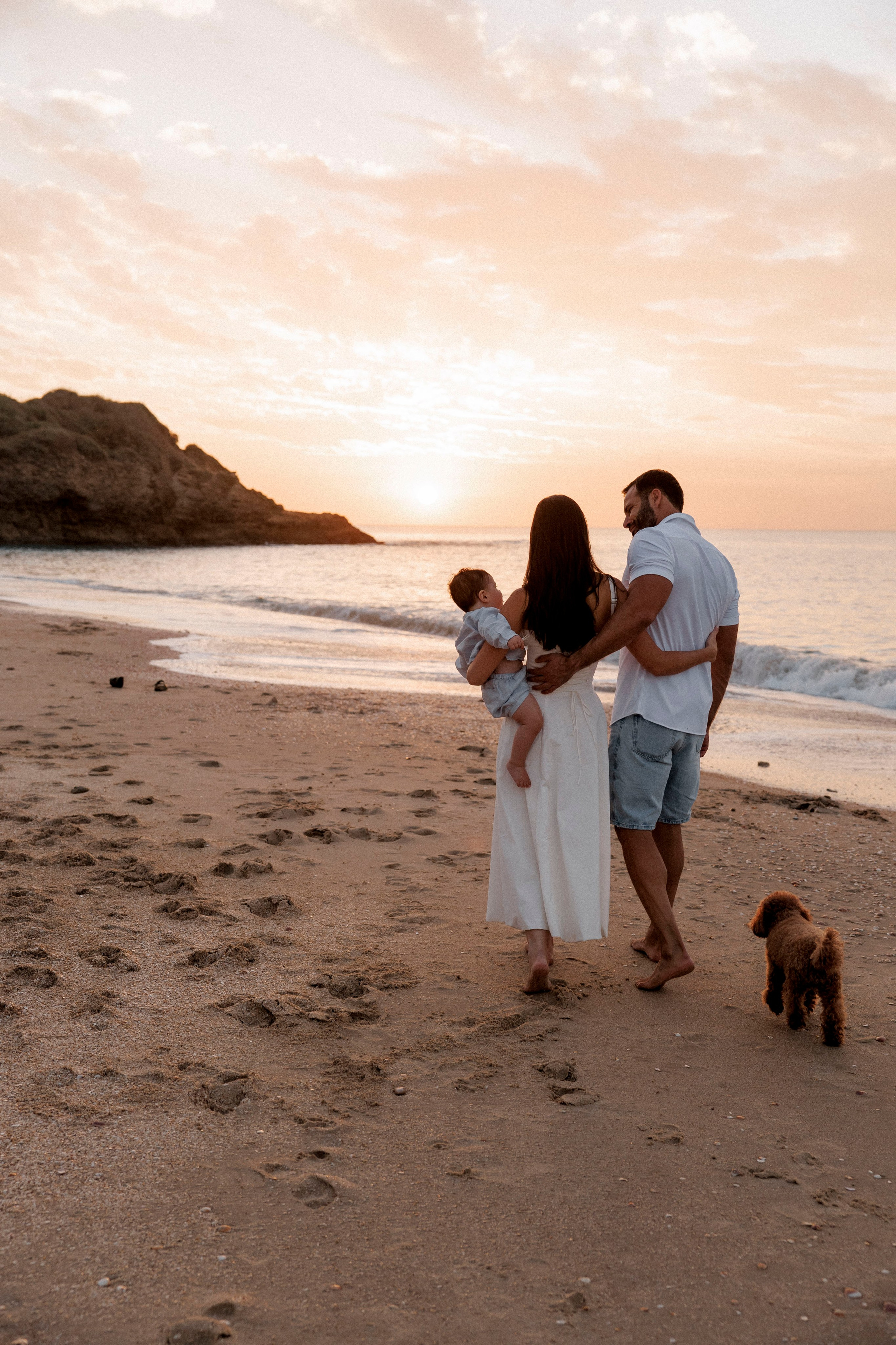 First year family photos near the sea. Главная