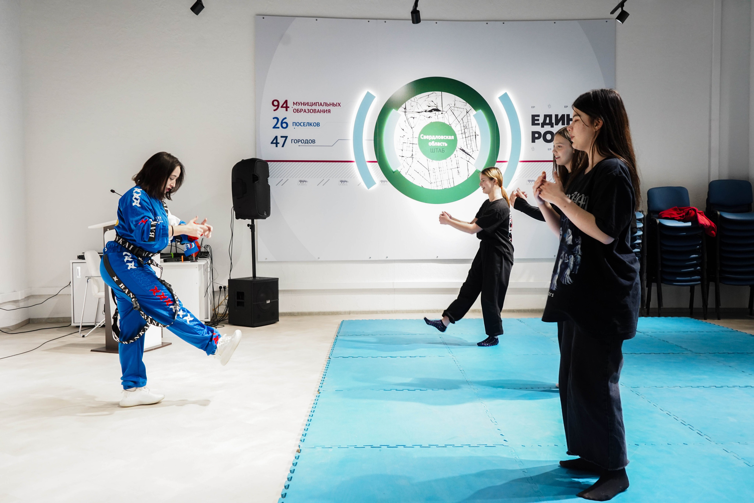 Благотворительная елка. Семейный и портретный фотограф в Екатеринбурге Yana Strok