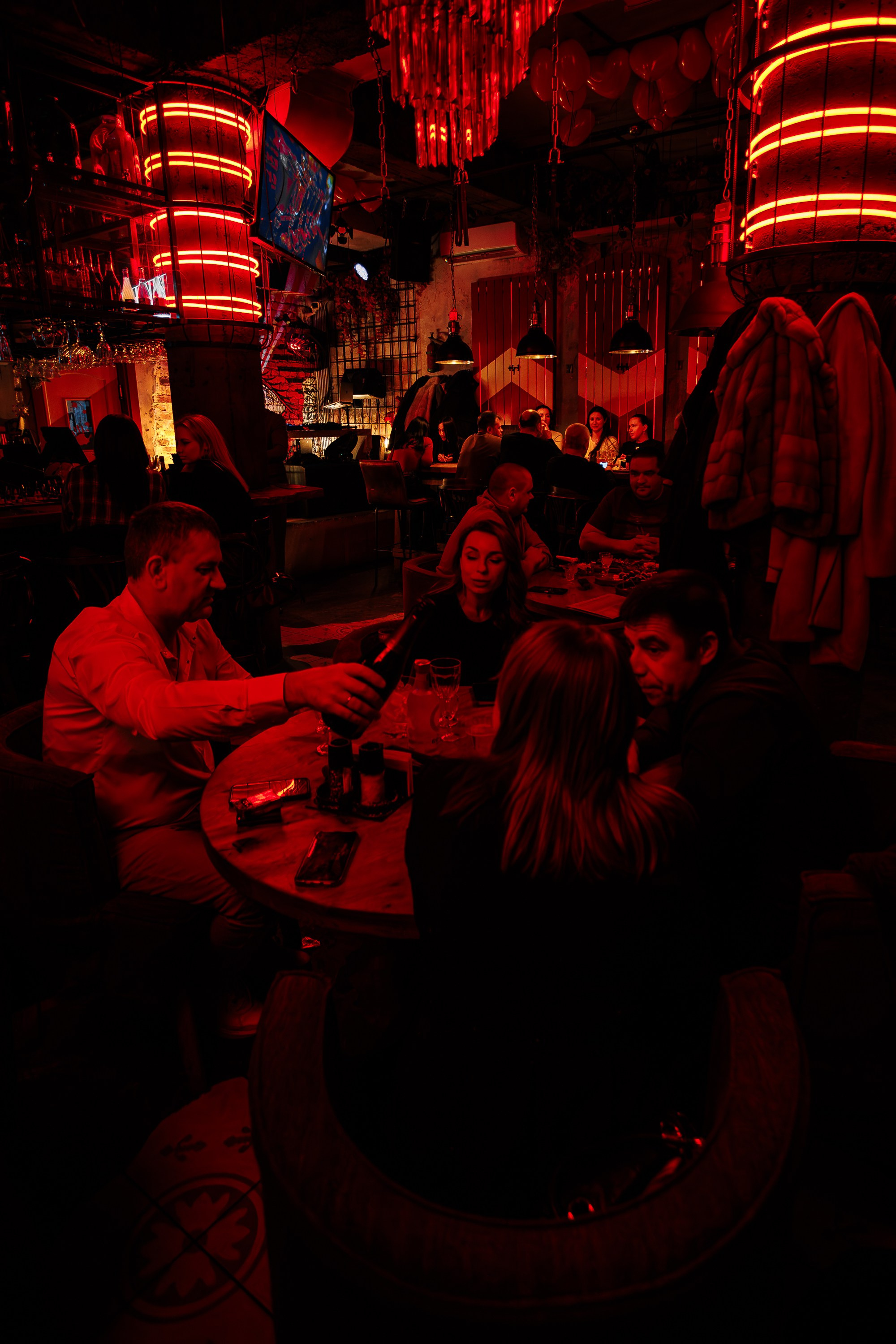 Happy Valentine's day_Пьяный Плющ_Симферополь_14.02.2025. Аминов Руслан | Фотограф