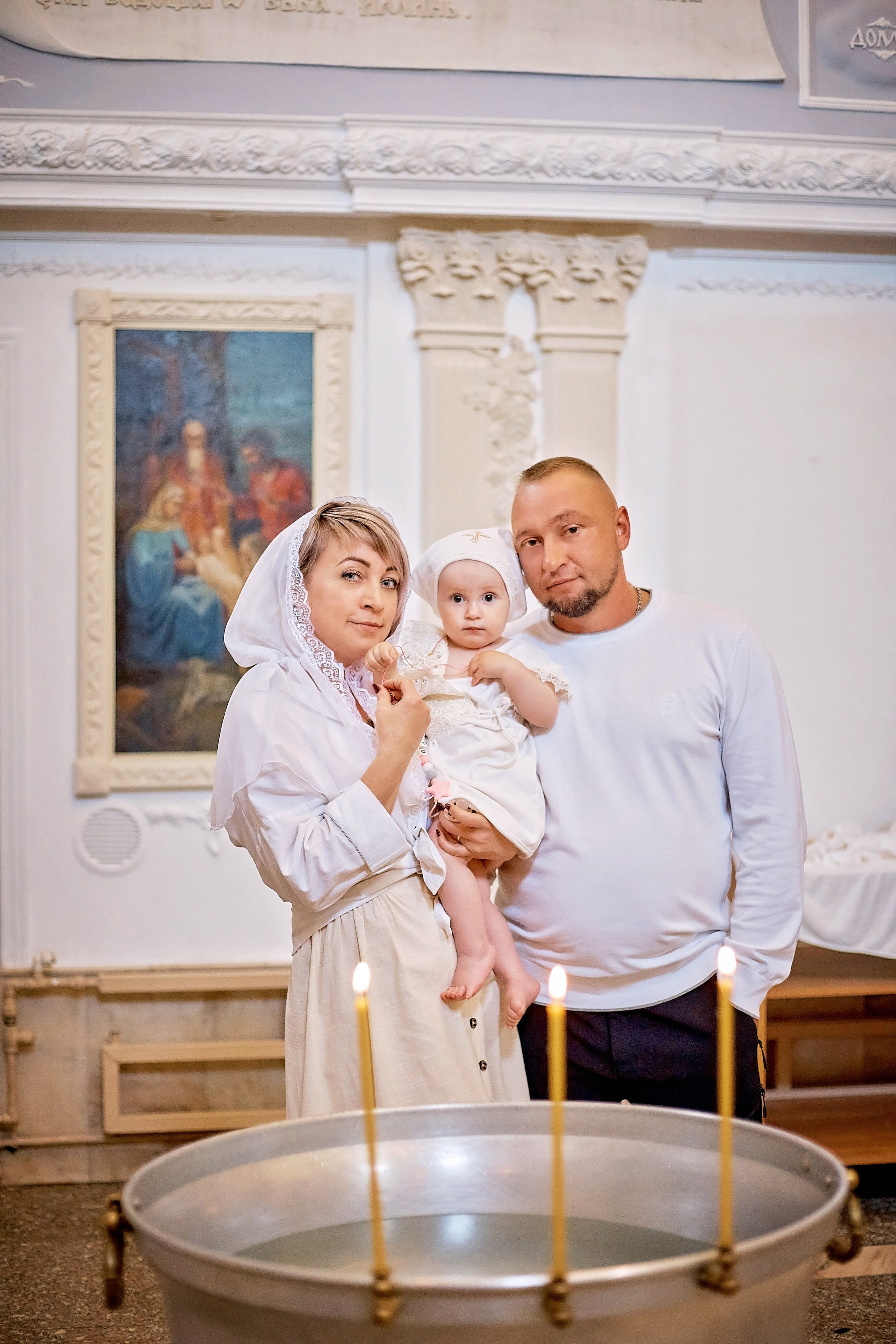 Таинство Крещения Алеси в Иоанно-Богословском храме. Фотограф на Крещение и Венчание в Барнауле