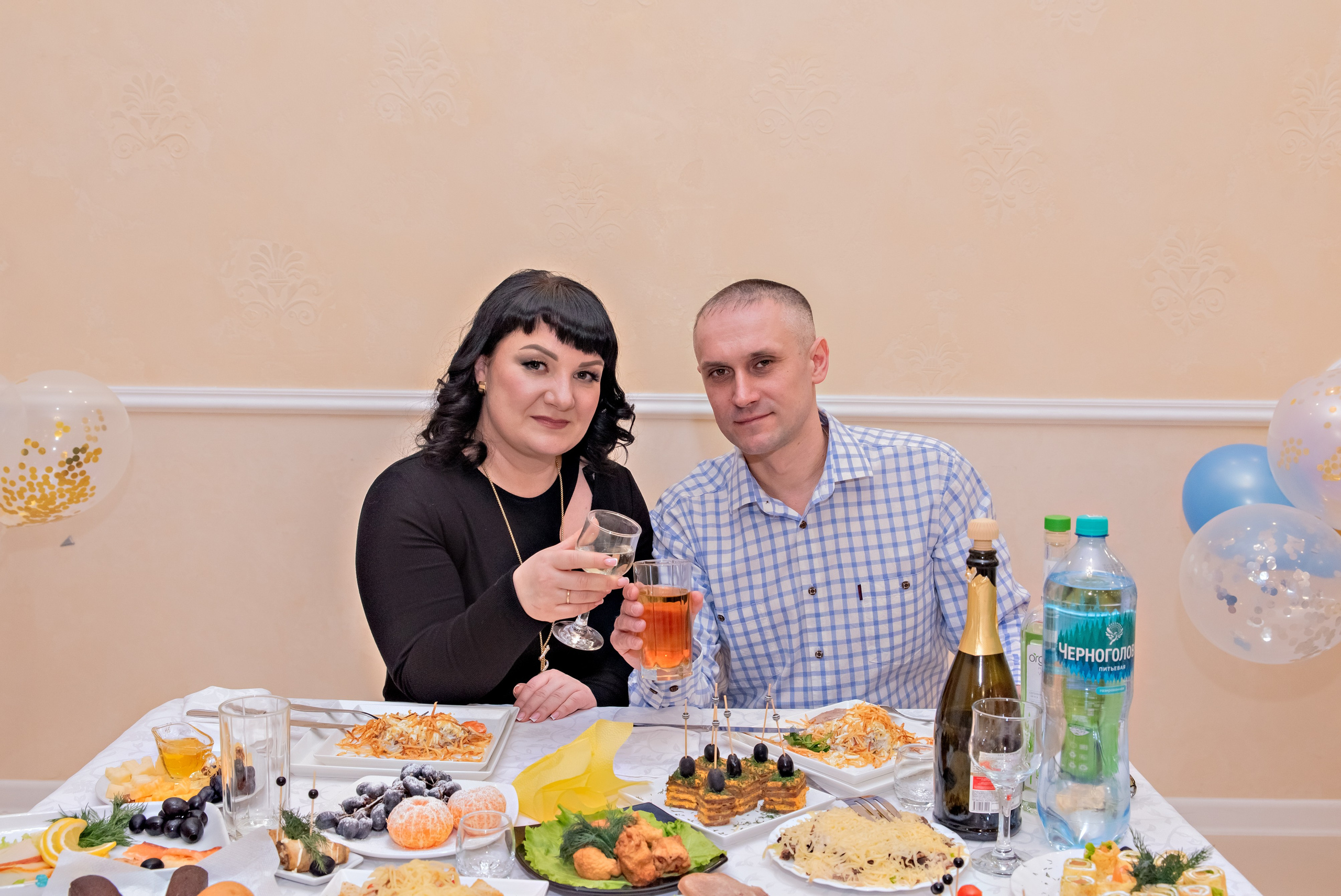 Юбилей Ирины. Ведущая — Наталья Белозерова. Банкетный зал — столовая Радио Завода. Семейный и портретный фотограф Кыштым Челябинск Марина Шигапова