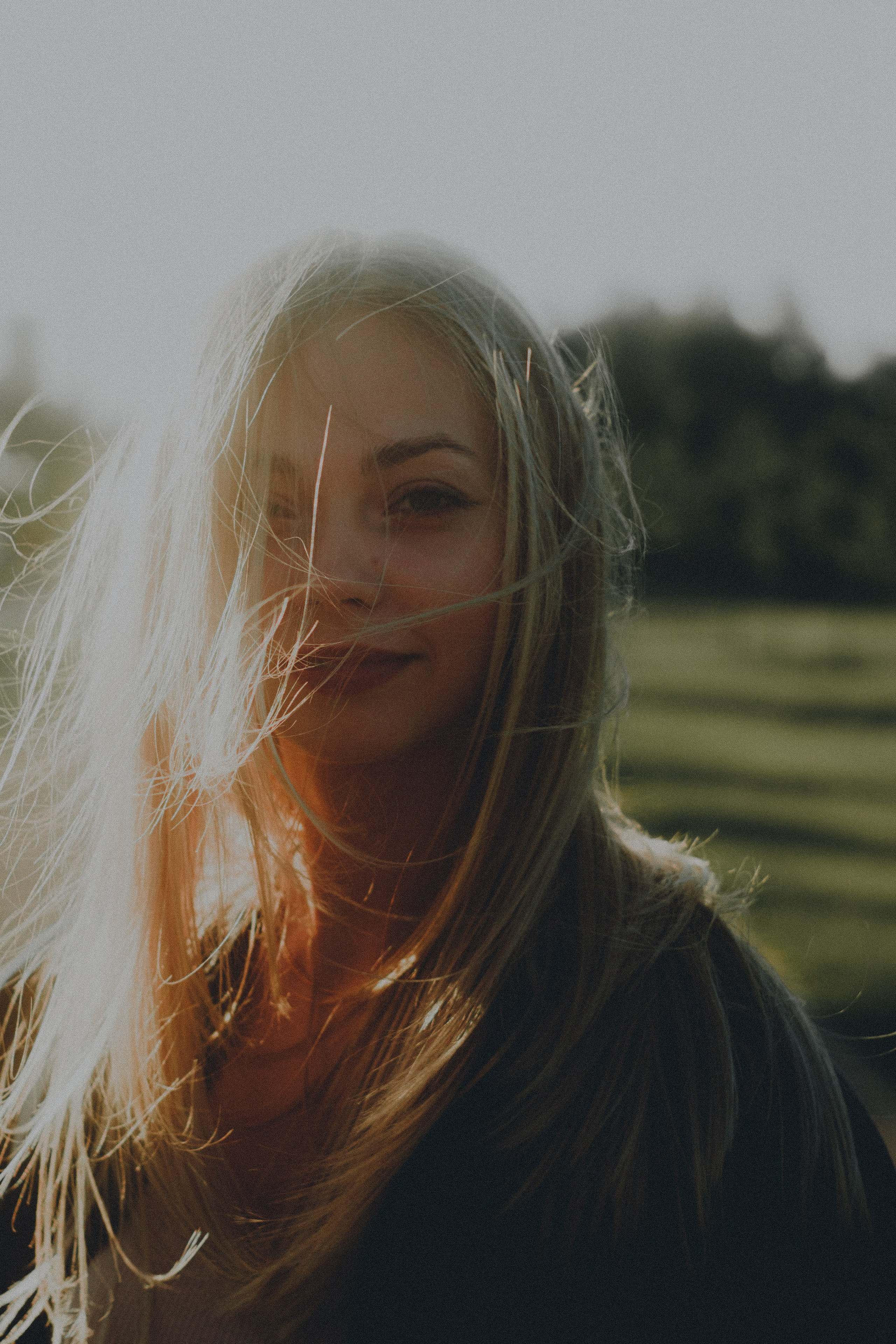 ALEKSANDRA. MAX TIHANKOV