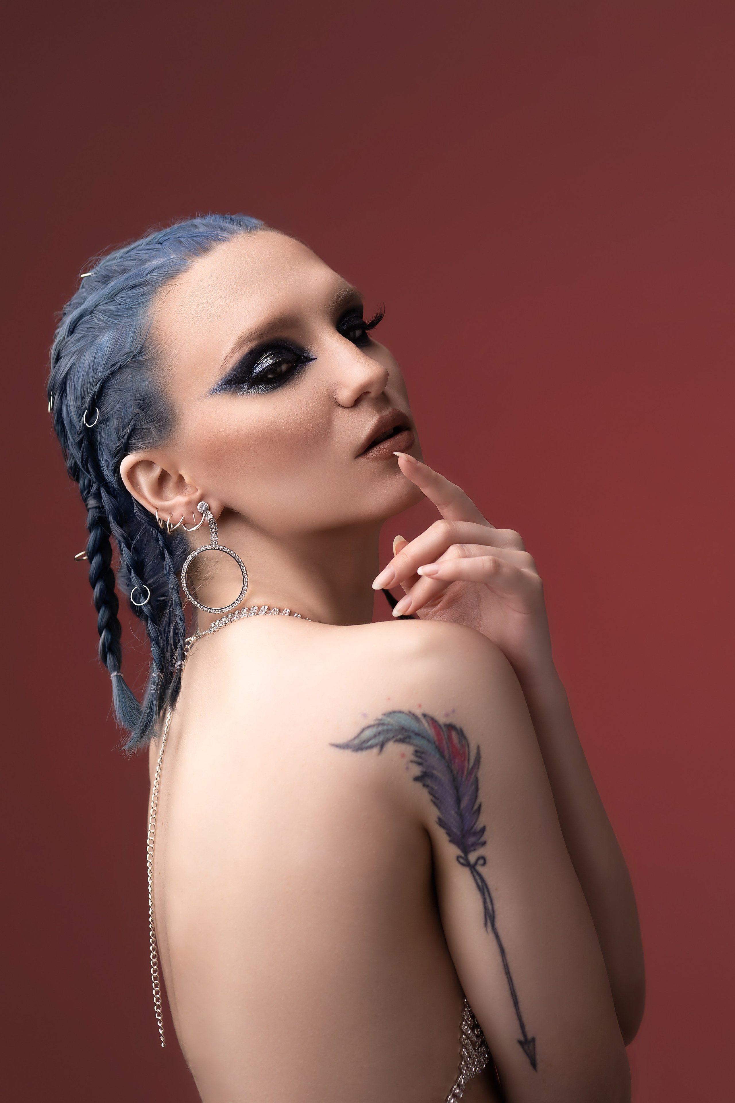 Цветной свет и фигуры. Фотограф Минск