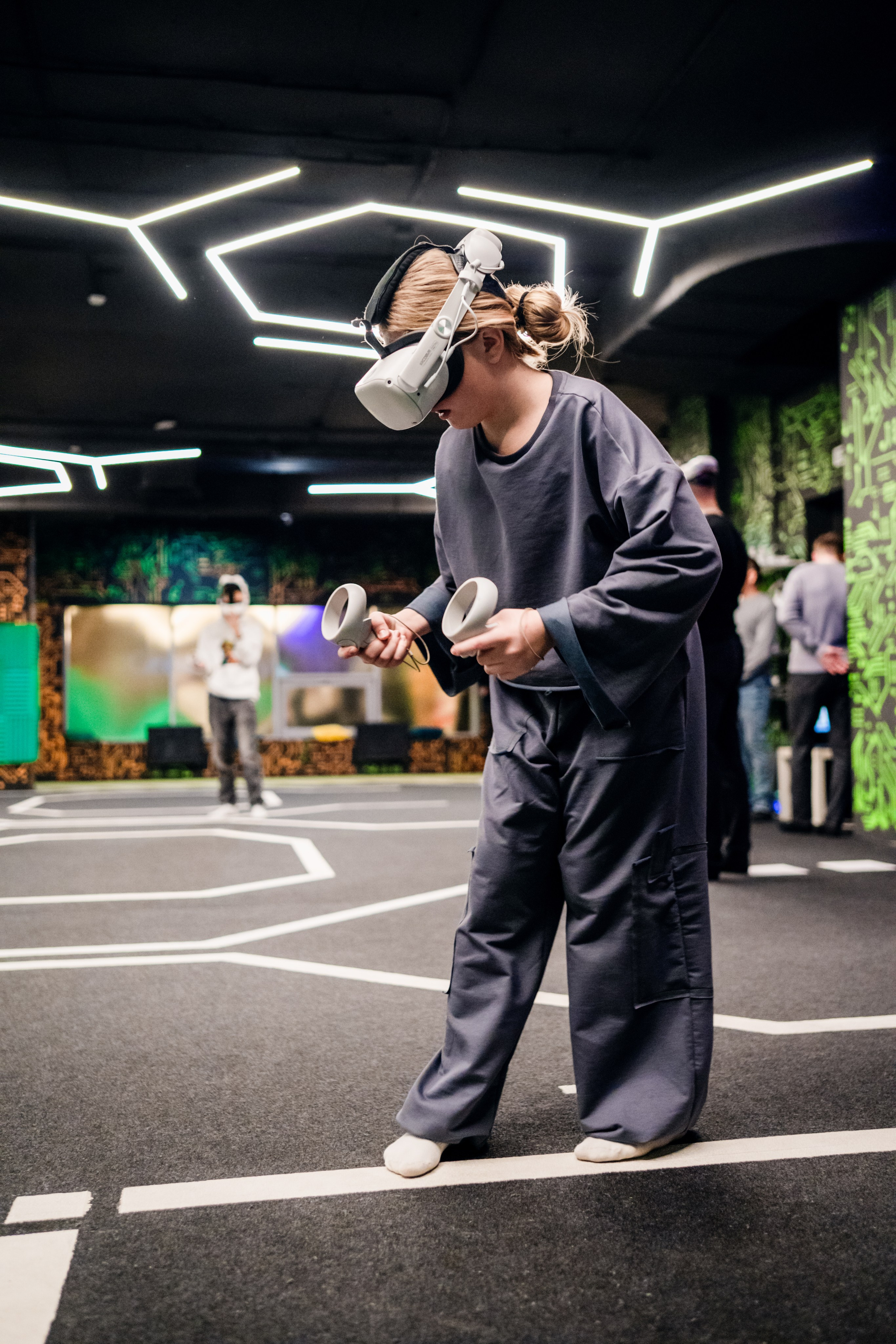 VR (November-December 2024). Felixtones