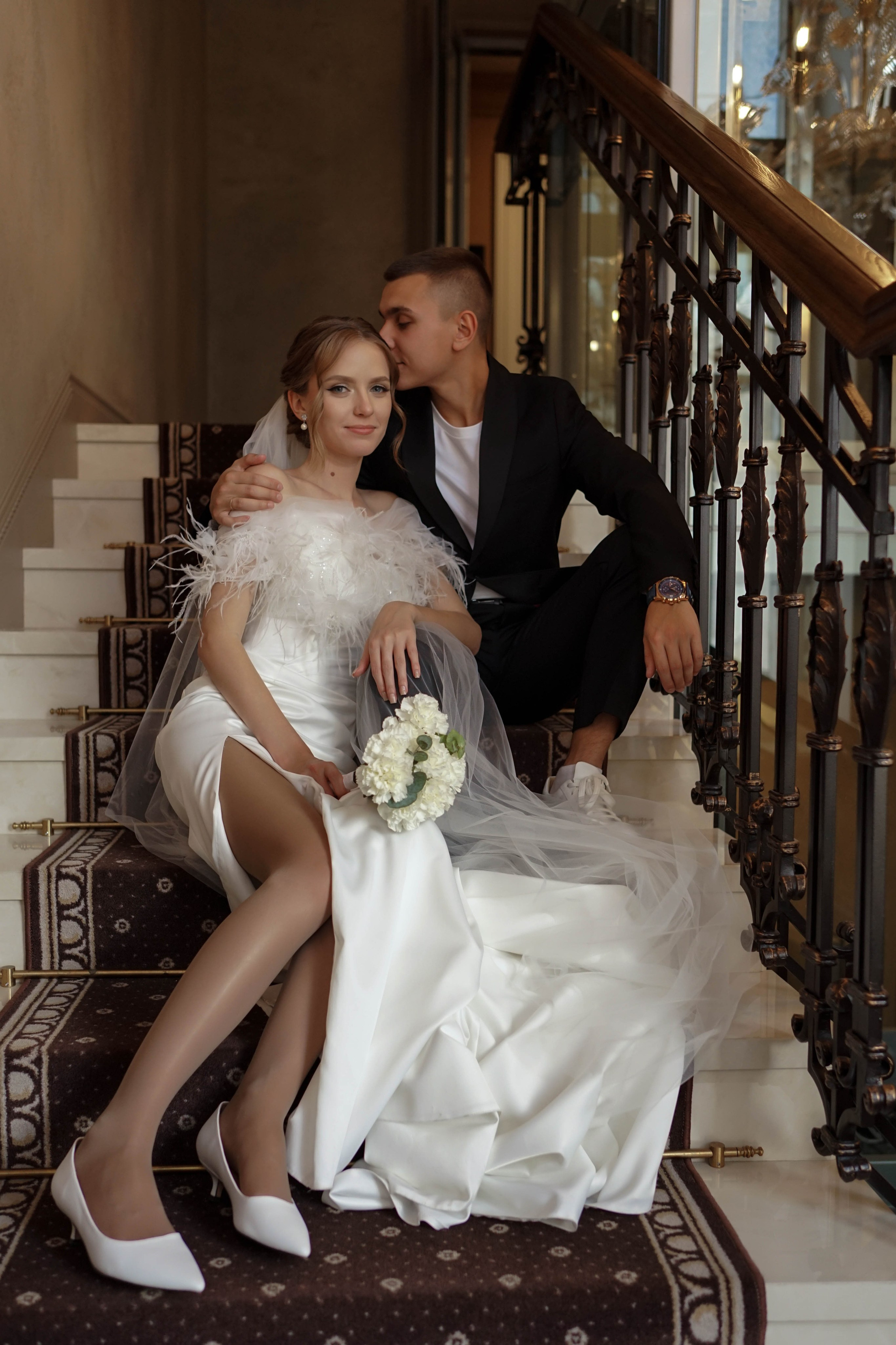 Катя и Олег: регистрация и свадебная съемка в отеле. Фотограф в Иркутске