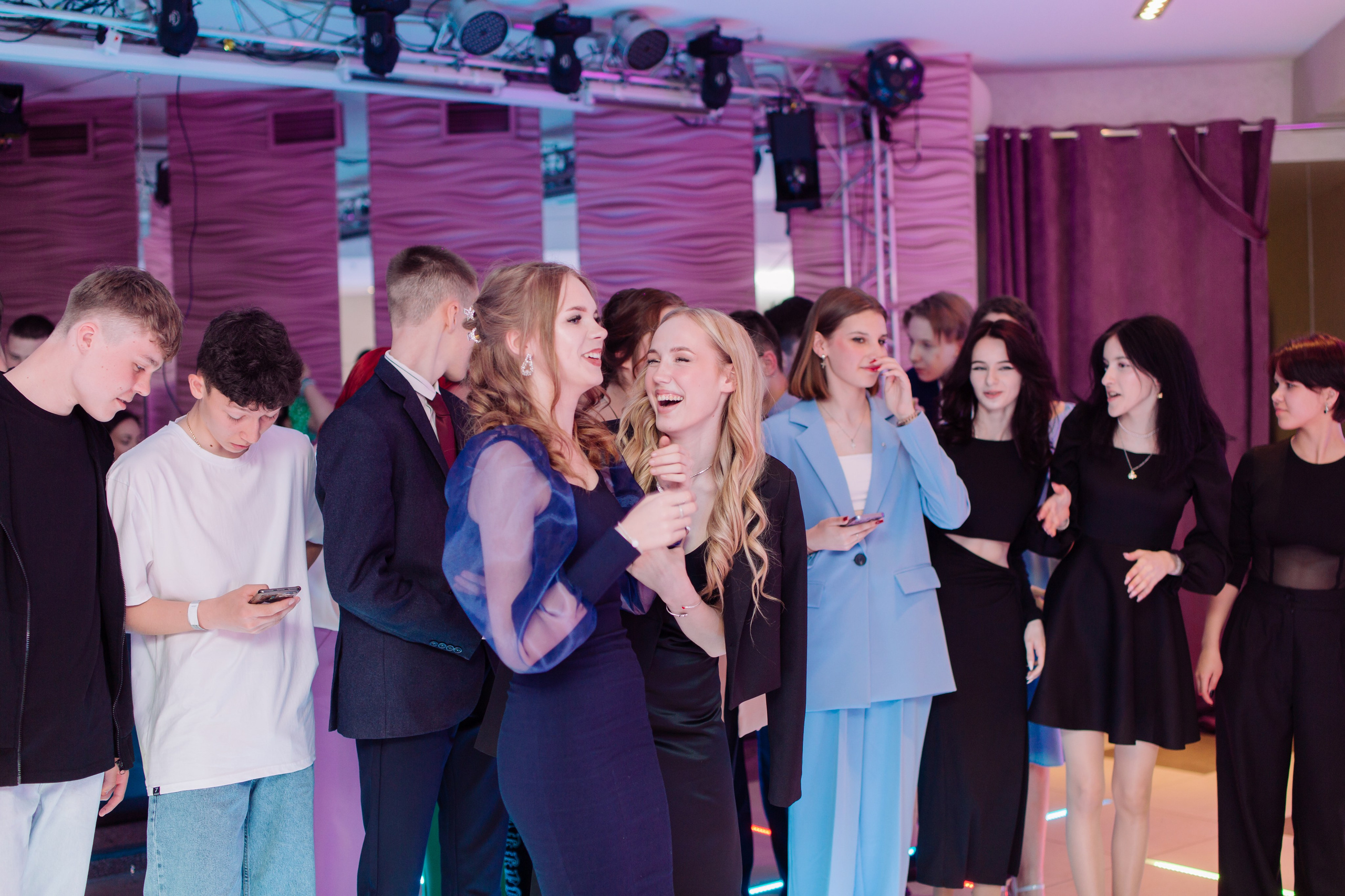 Выпускные старшая школа. Фотограф Южно-Сахалинск