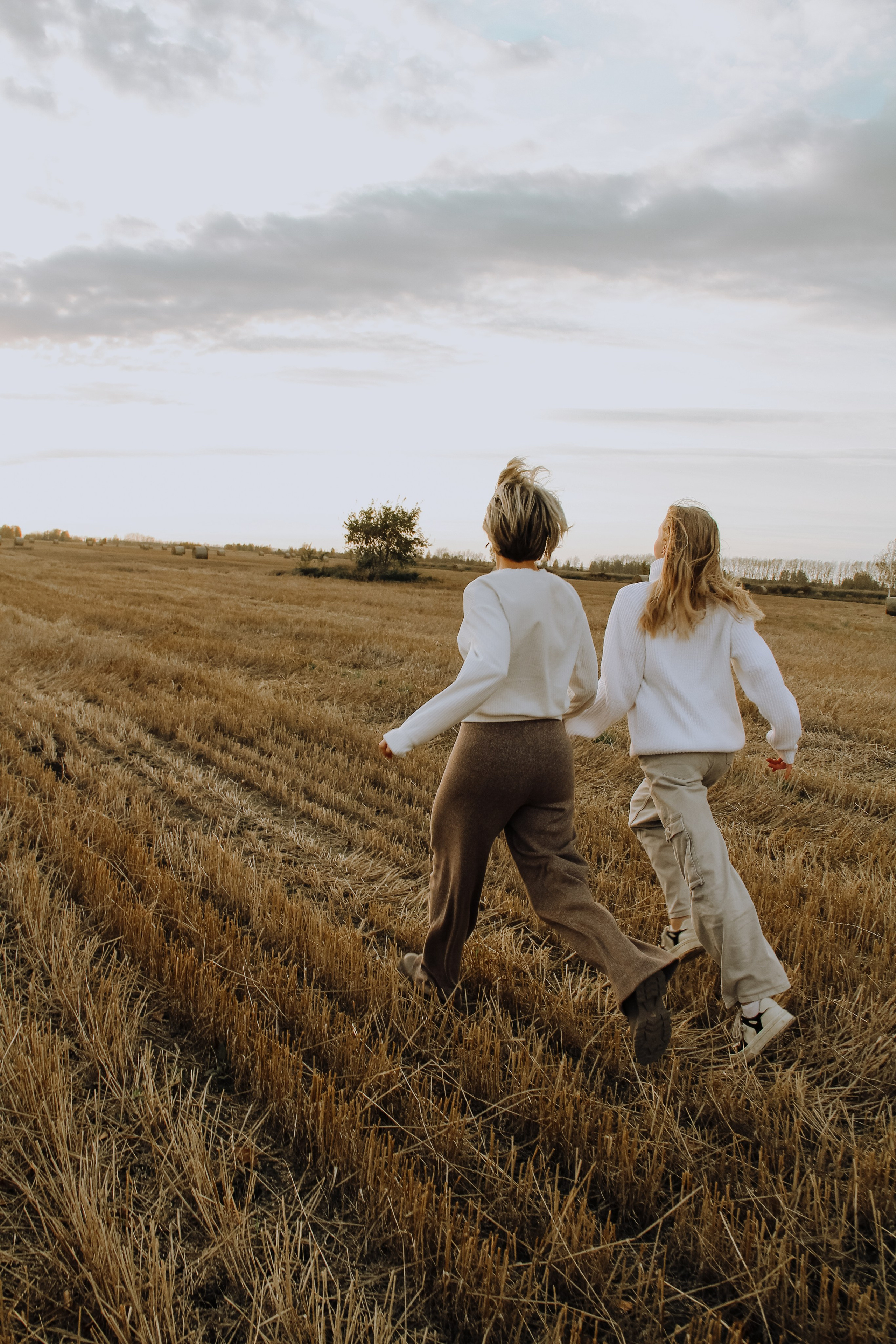 Семейная фотоистория. Большая семья Константина и Анны. Семейный фотодуэт Ирина и Николай Власьевы. Фотосессии в Новосибирске