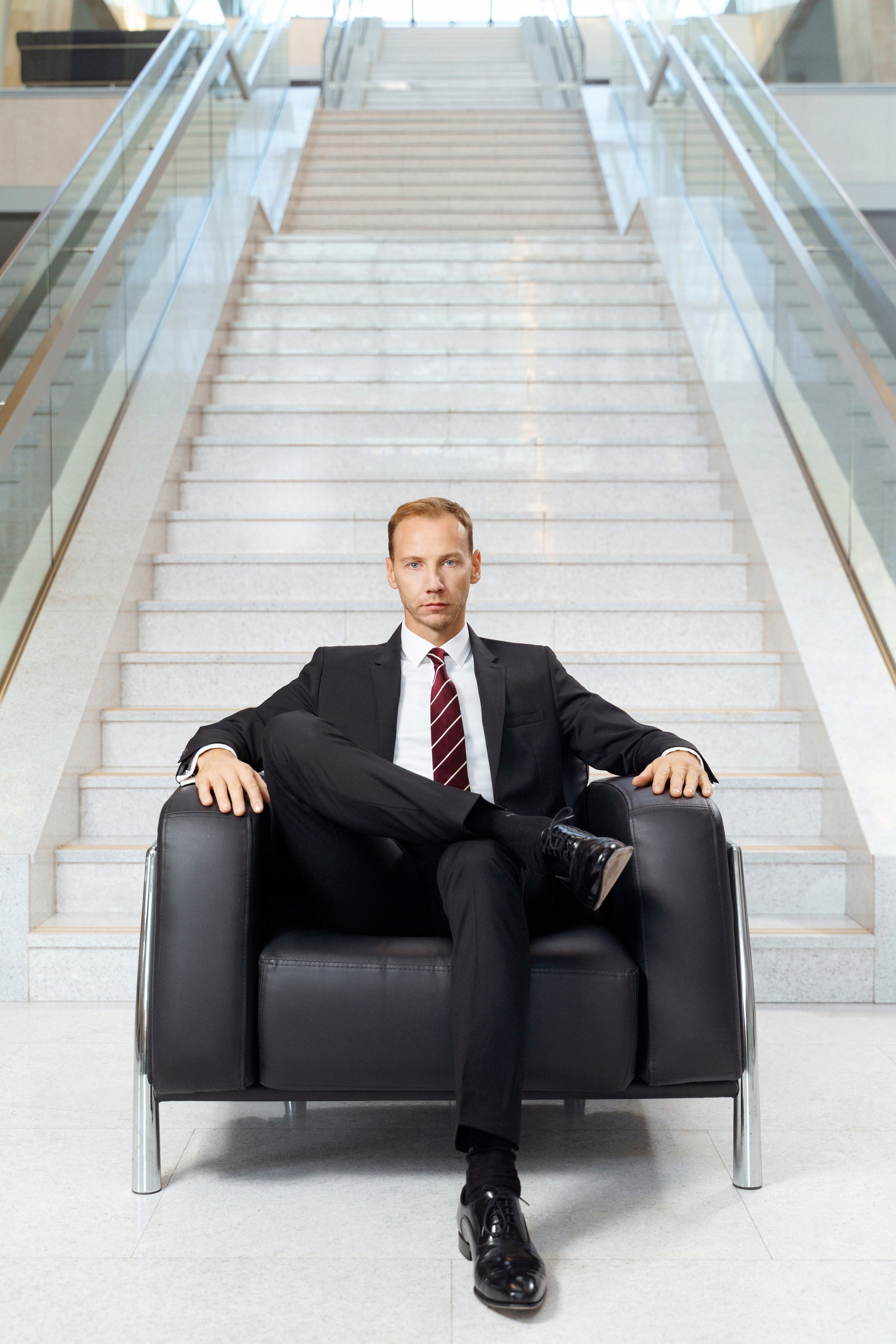 Имиджевые портреты для руководителя компании. КОРПОРАТИВНЫЙ, ИМИДЖЕВЫЙ И РЕПОРТАЖНЫЙ ФОТОГРАФ МАКСИМ МЕШ