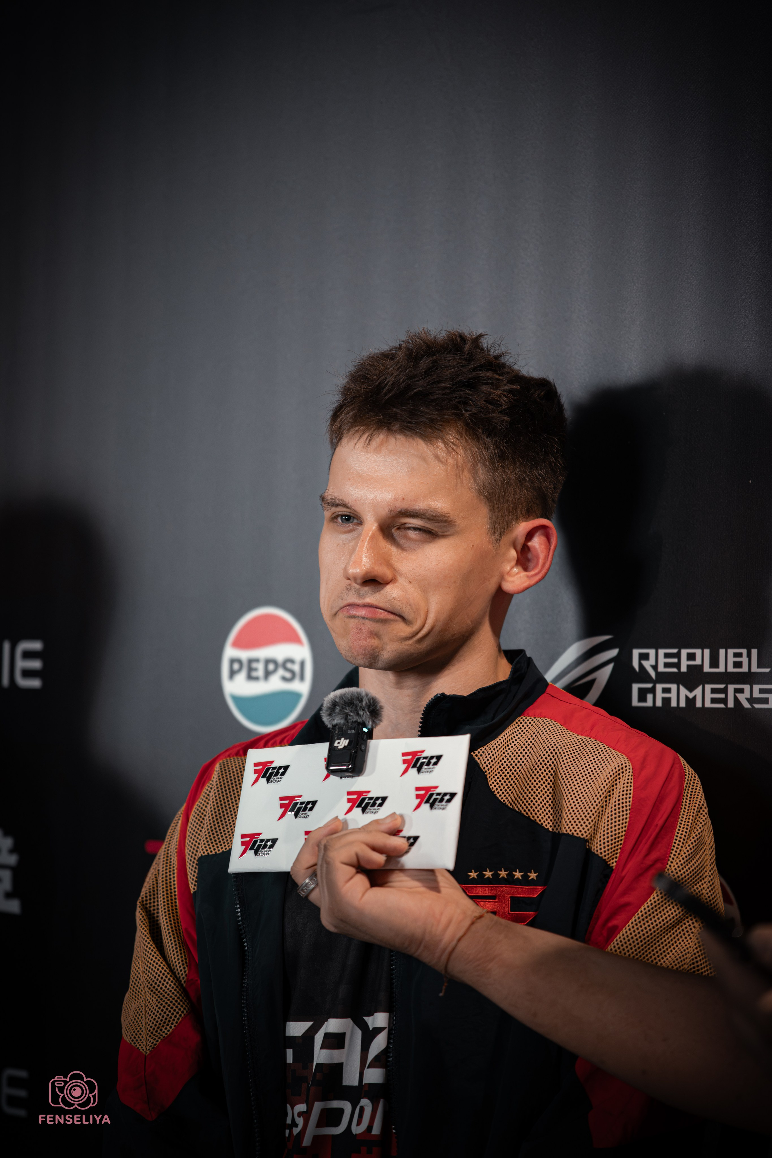 ESPORTS. Photographer Viktoriia “FENSELIYA”