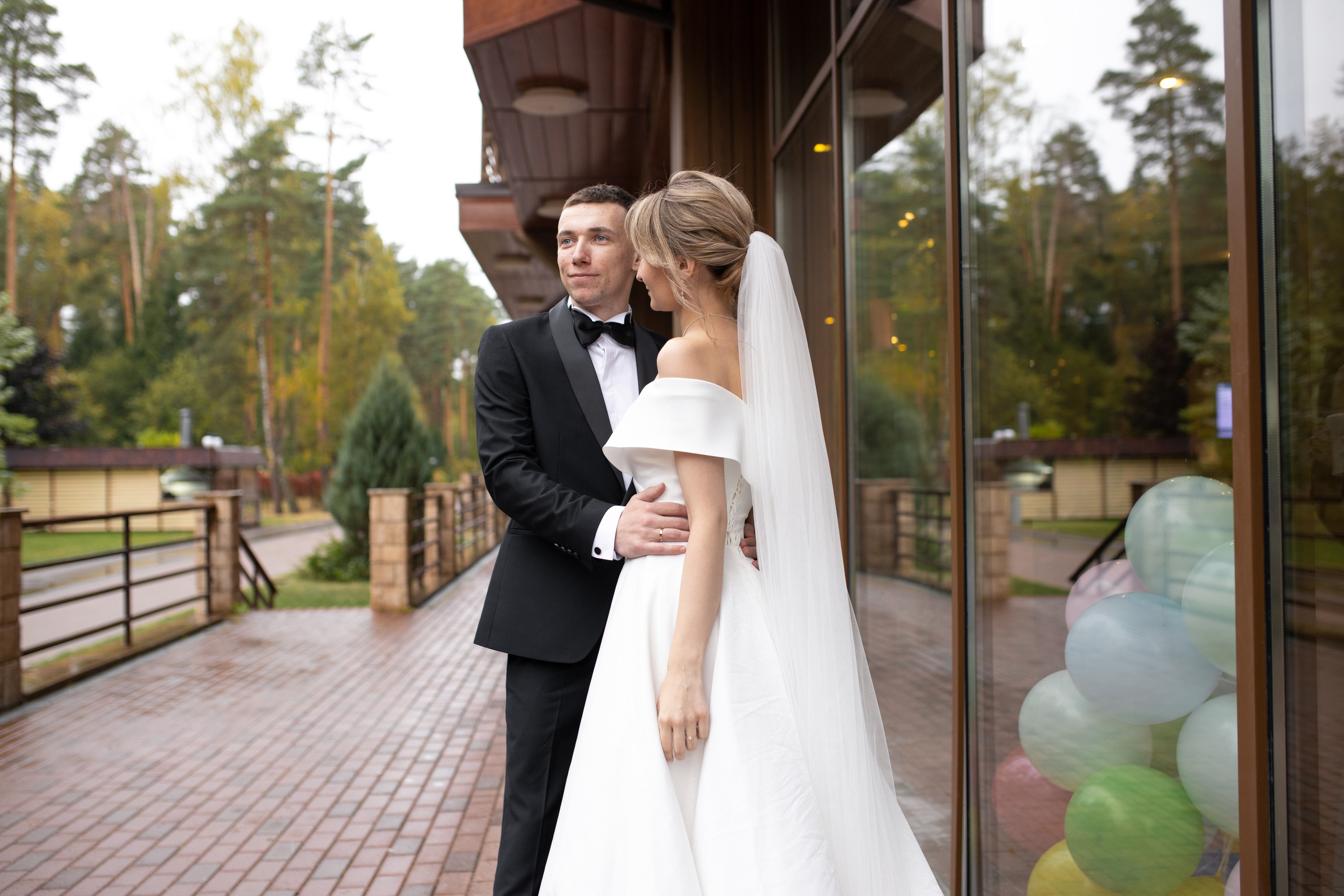 Свадебная фотосессия в отеле Ареал. Фотограф в Железнодорожном и Балашихе