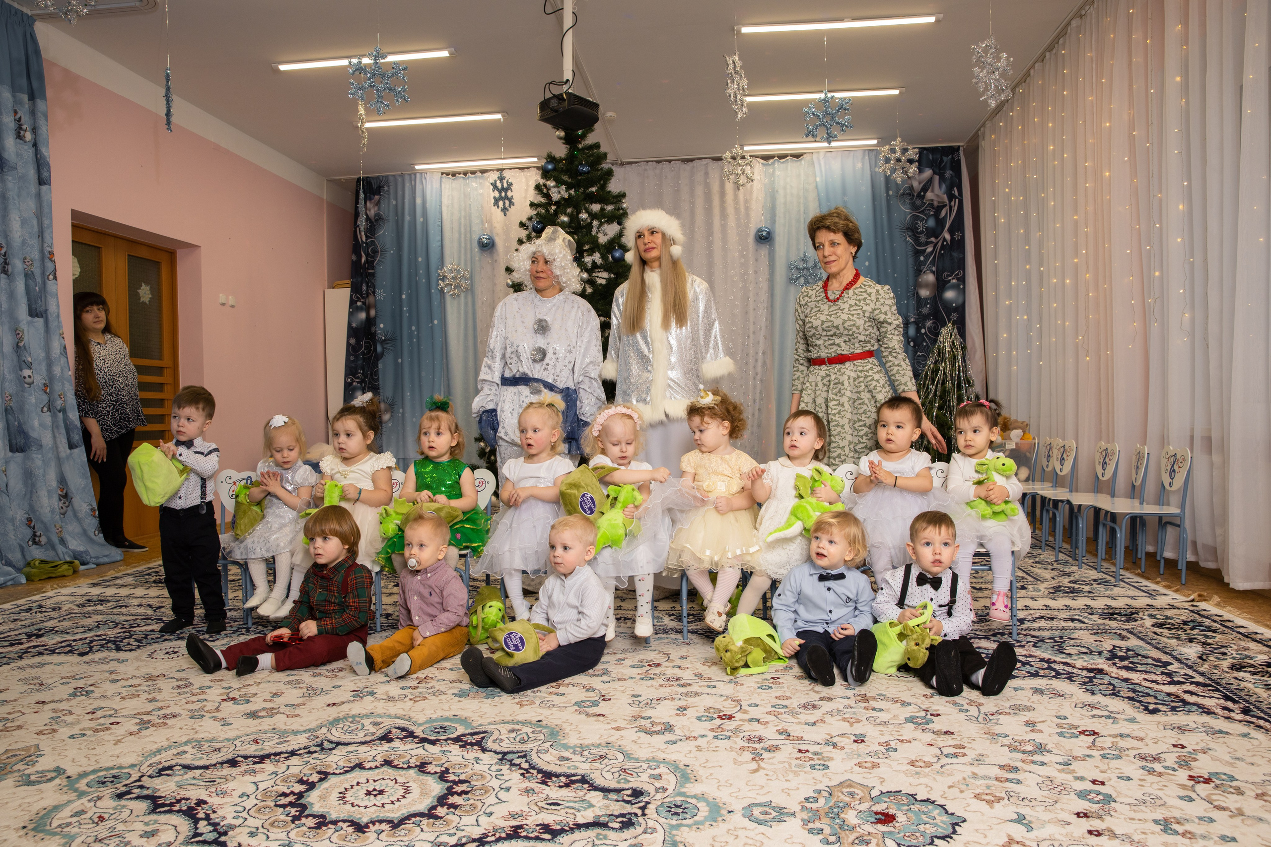 Новогодний утренник Успех. Фотограф в Железнодорожном и Балашихе