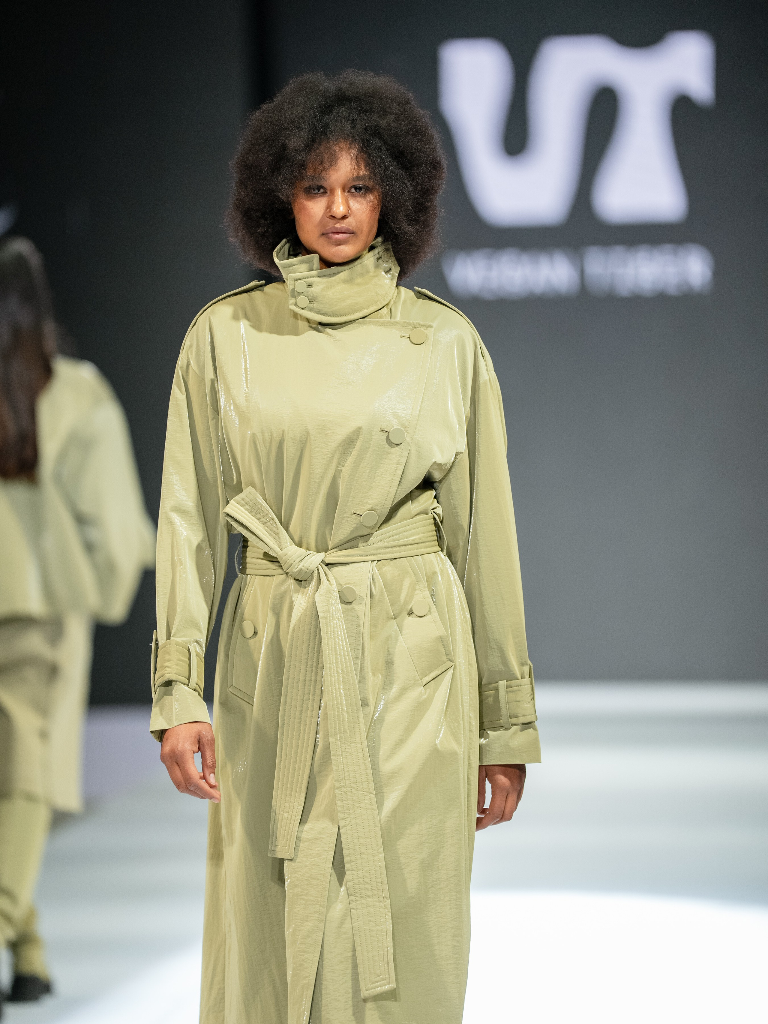 EURASIAN FASHION WEEK Vegan Tiger. Сайт Алматинского НЮ АРТ, будуар и фэшн фотографа Дениса Карпенко