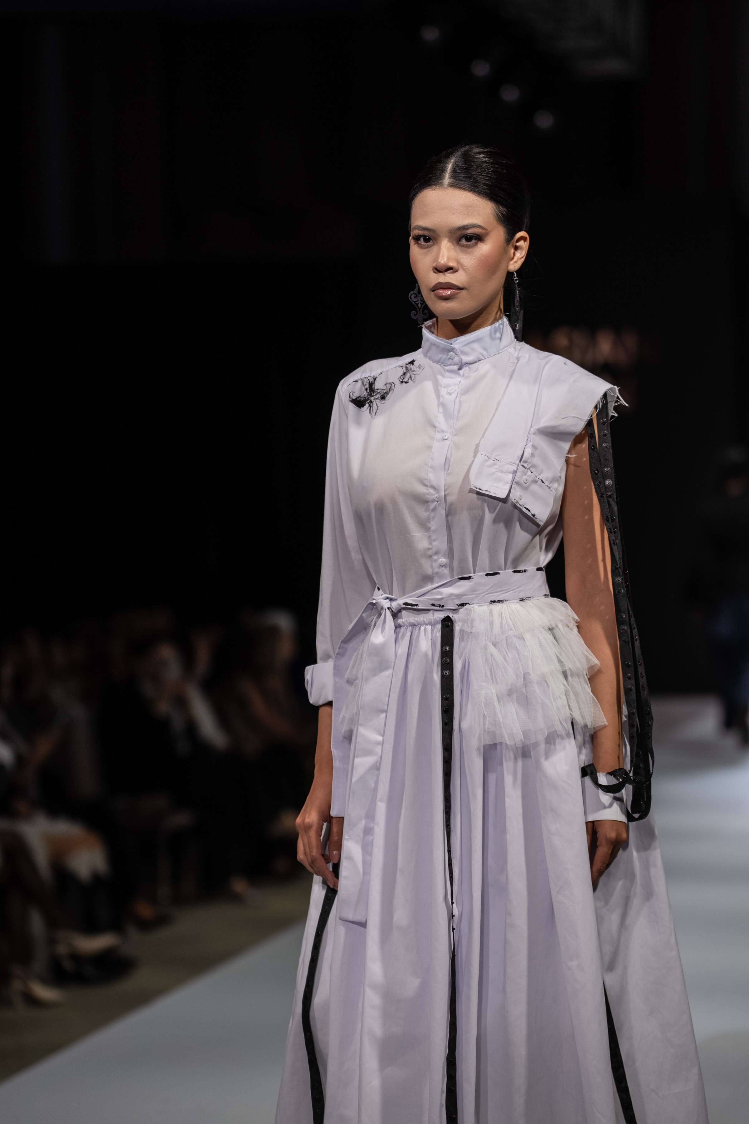 EURASIAN FASHION WEEK Nurasem. Сайт Алматинского НЮ АРТ, будуар и фэшн фотографа Дениса Карпенко
