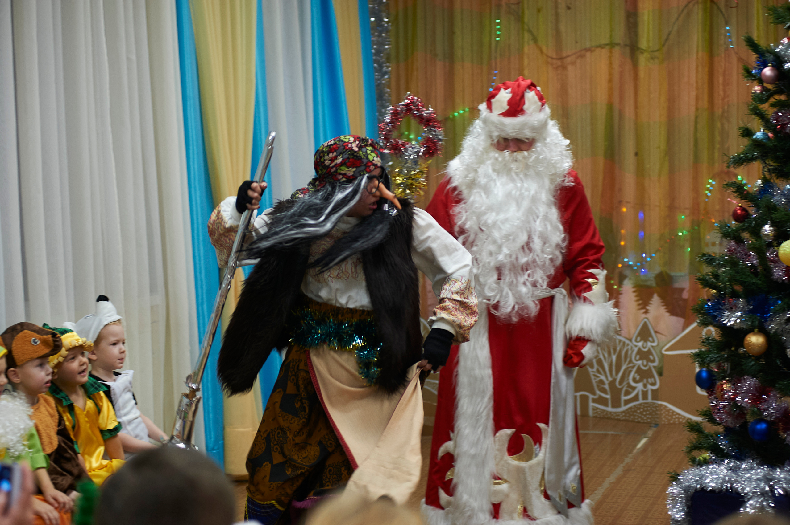 Новый год в МАДОУ 527. Фото и жизнь