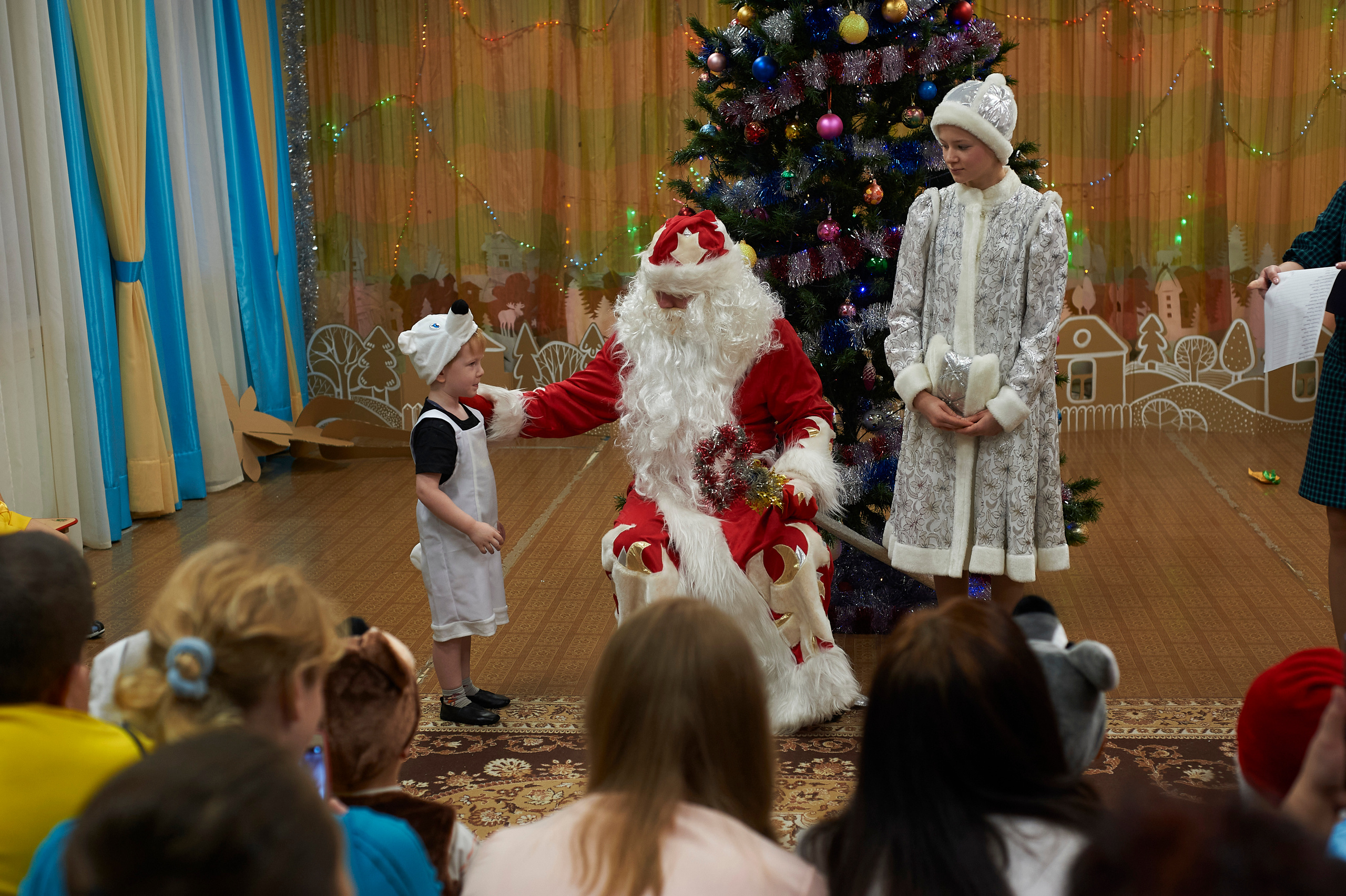 Новый год в МАДОУ 527. Фото и жизнь