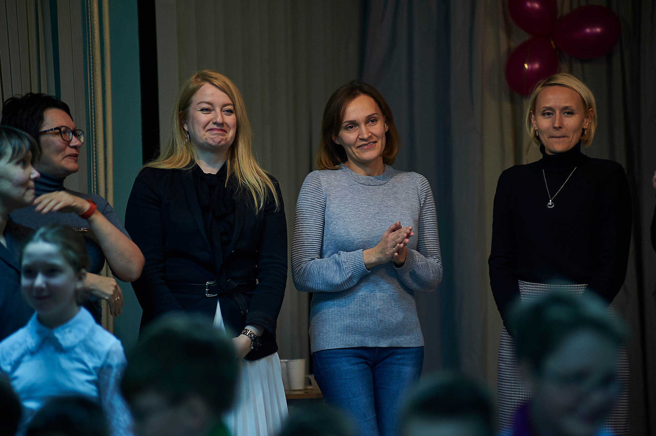 День матери в школе 53 4 Г класс 2019 год. Фото и жизнь