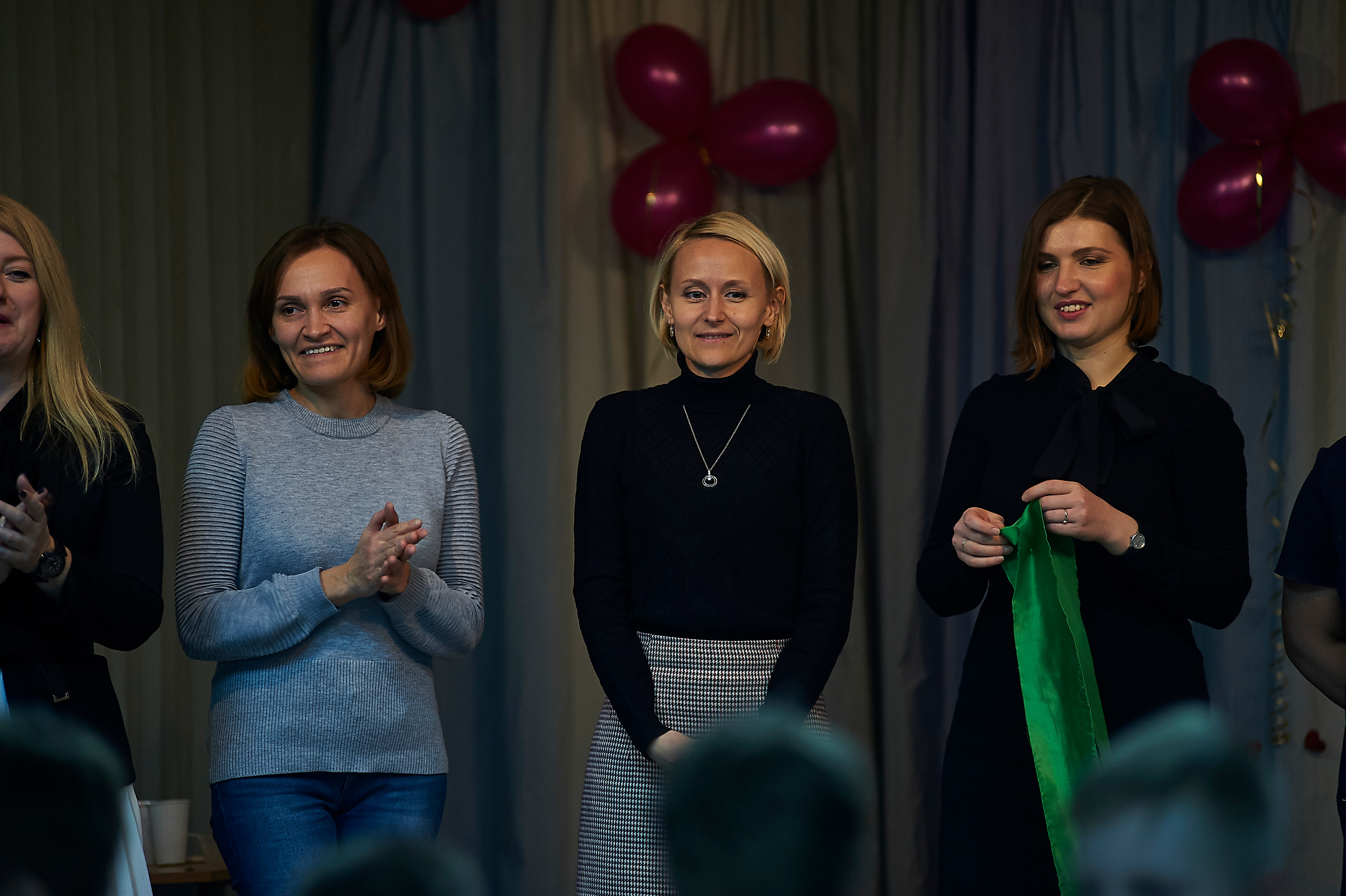 День матери в школе 53 4 Г класс 2019 год. Фото и жизнь