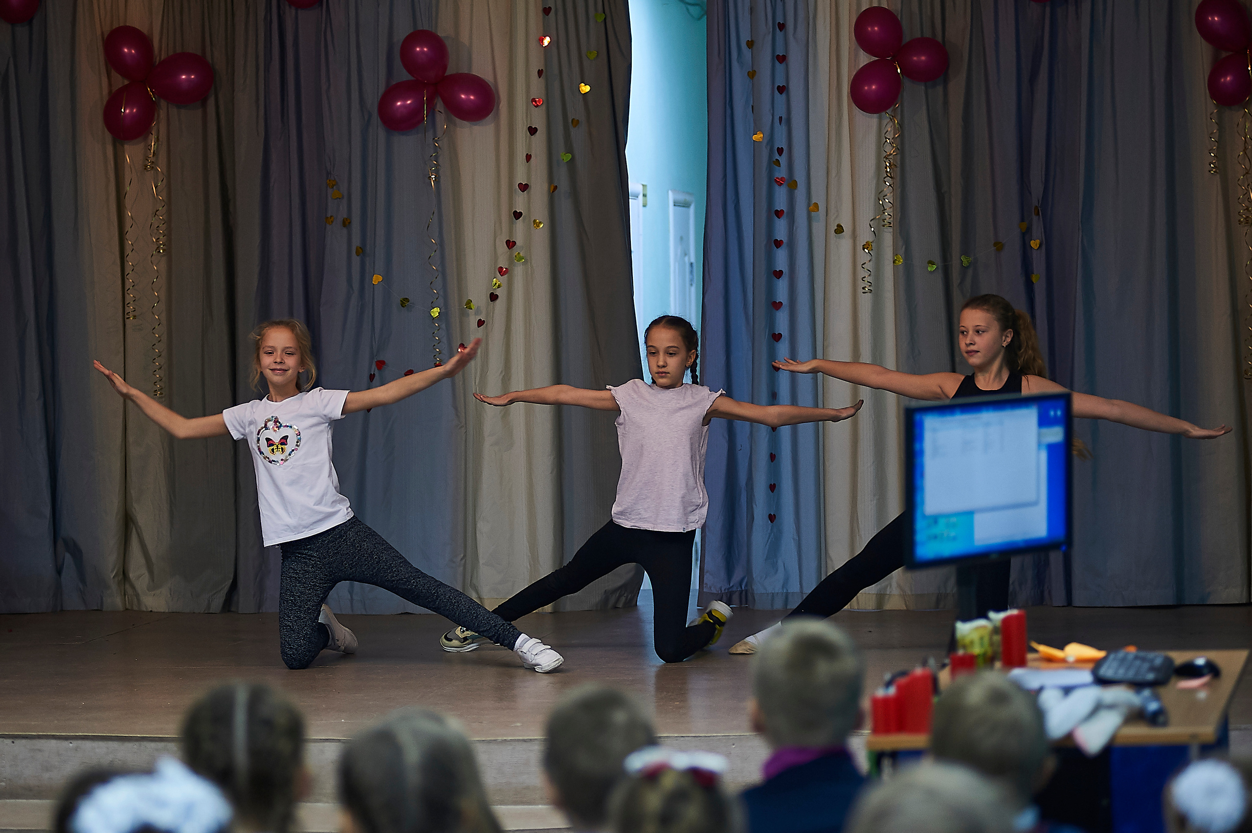 День матери в школе 53 4 Г класс 2019 год. Фото и жизнь