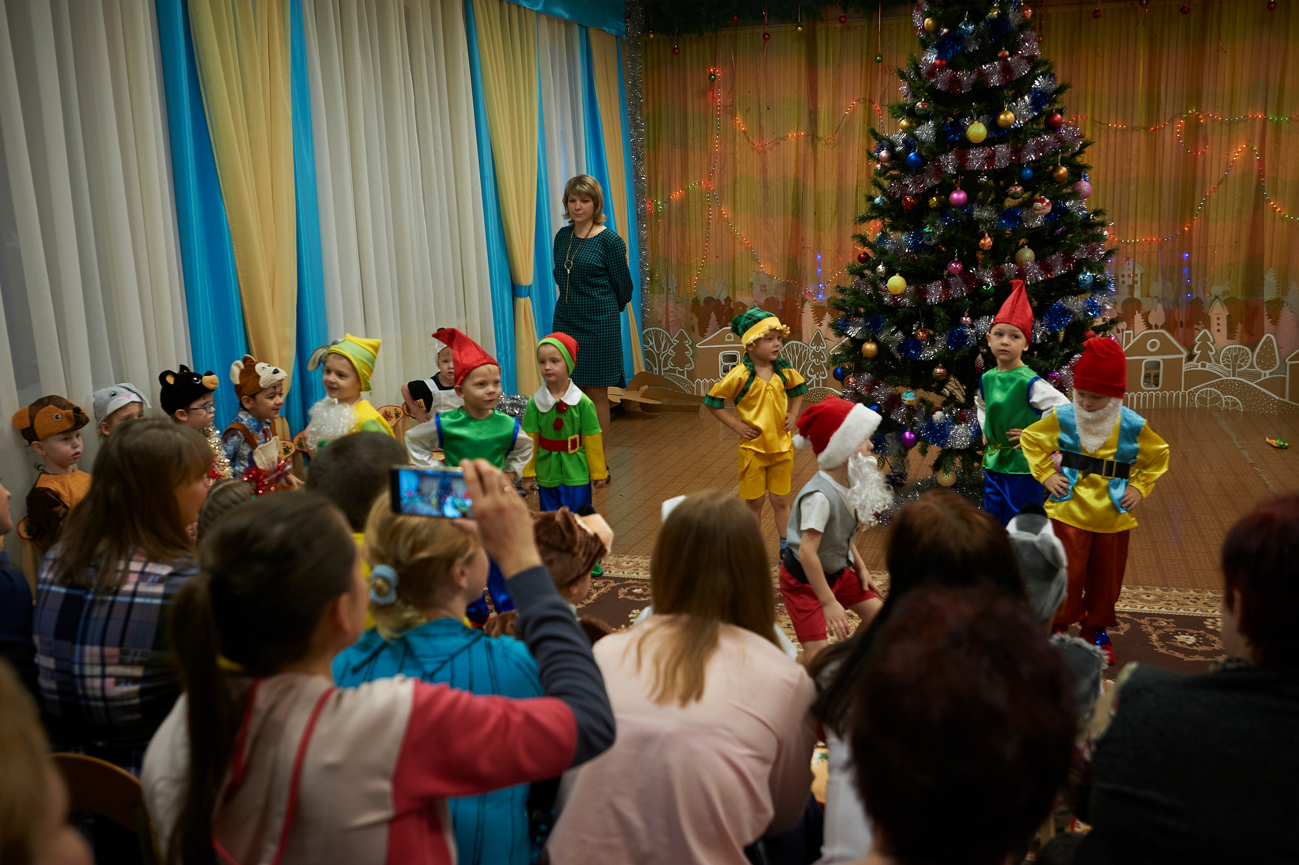 Новый год в МАДОУ 527. Фото и жизнь