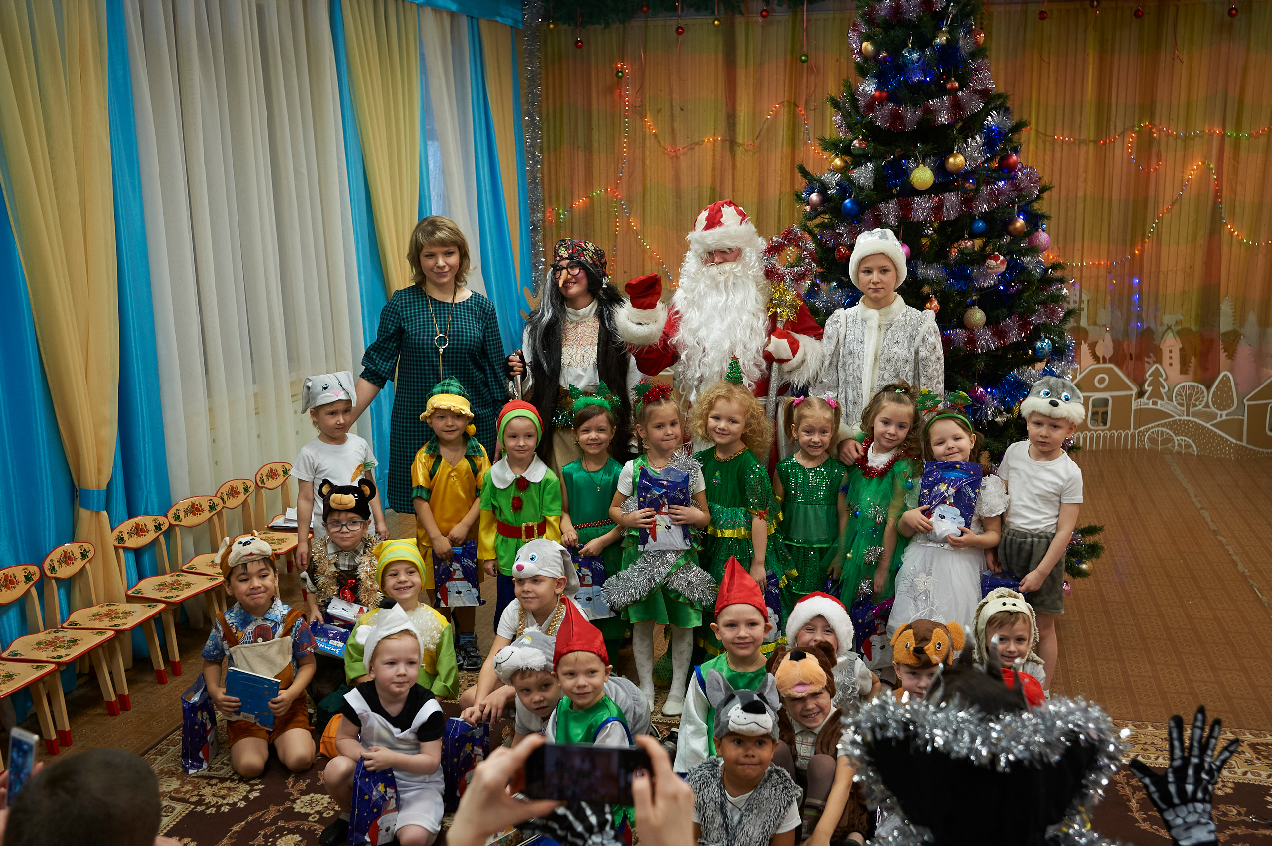 Новый год в МАДОУ 527. Фото и жизнь