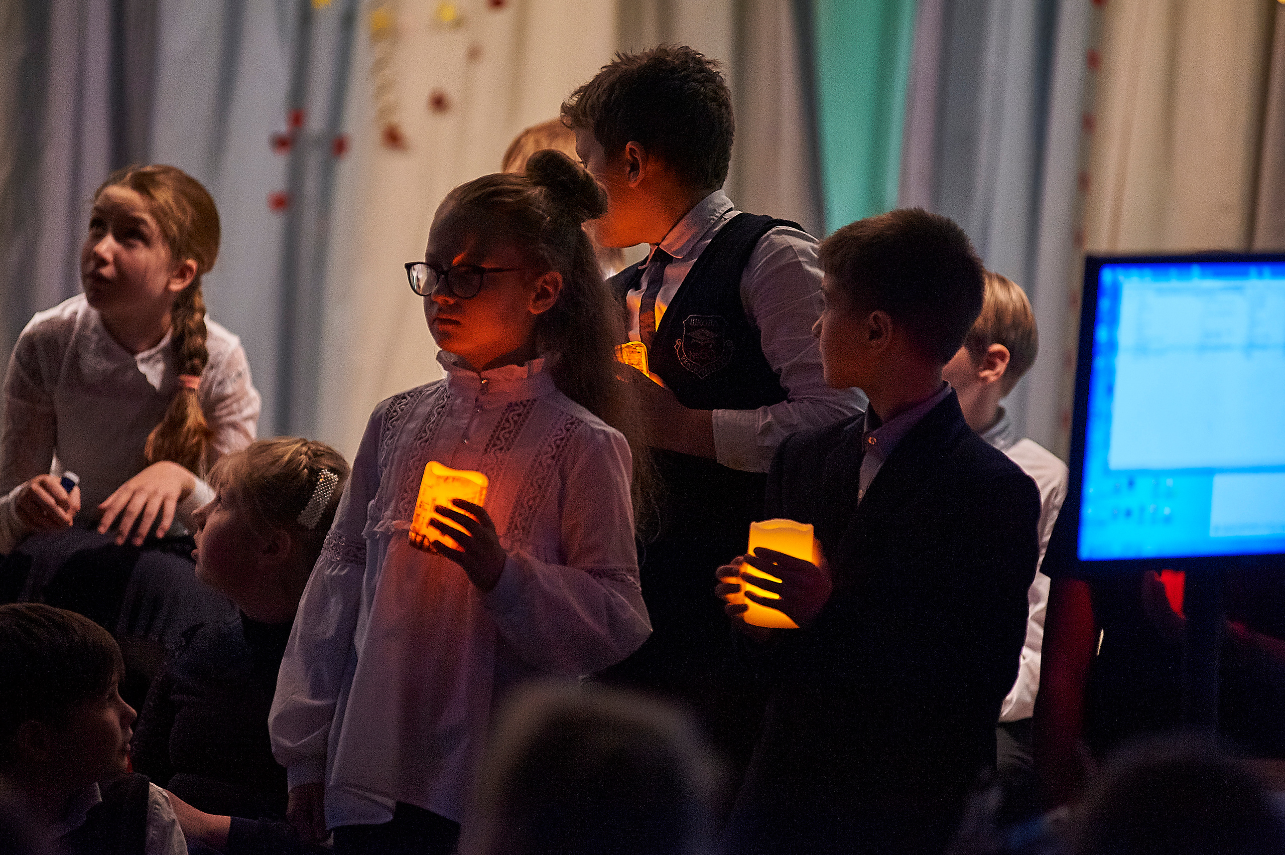 День матери в школе 53 4 Г класс 2019 год. Фото и жизнь