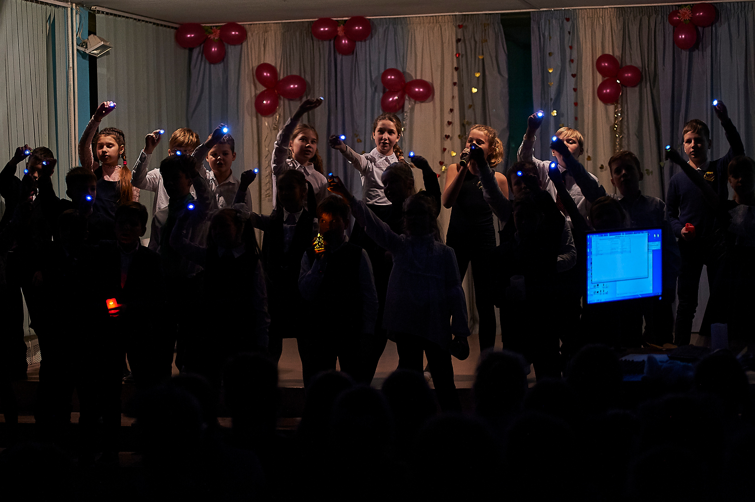 День матери в школе 53 4 Г класс 2019 год. Фото и жизнь