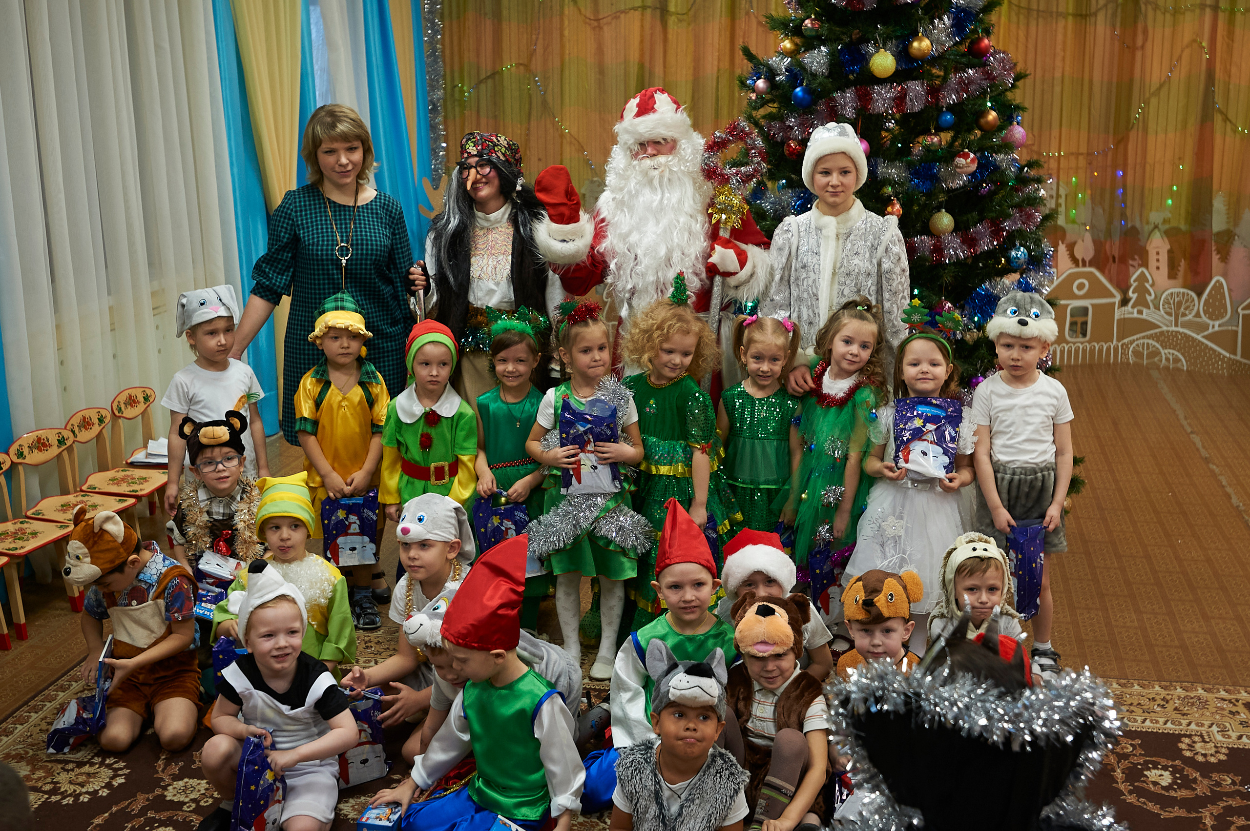 Новый год в МАДОУ 527. Фото и жизнь