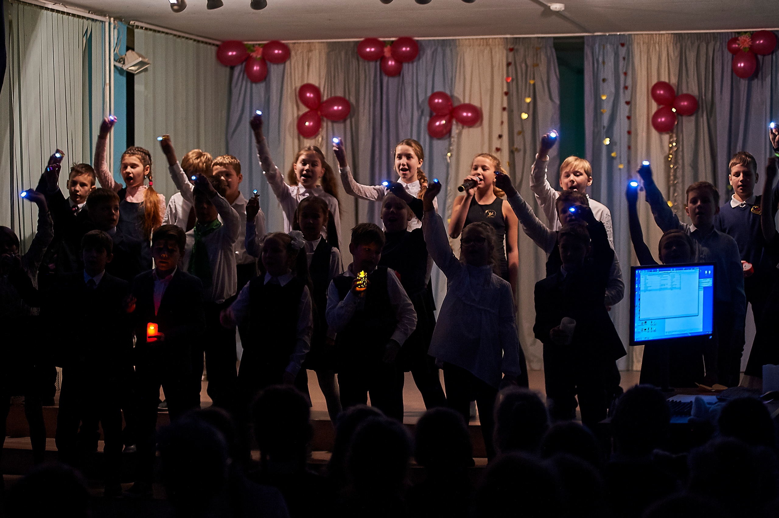 День матери в школе 53 4 Г класс 2019 год. Фото и жизнь