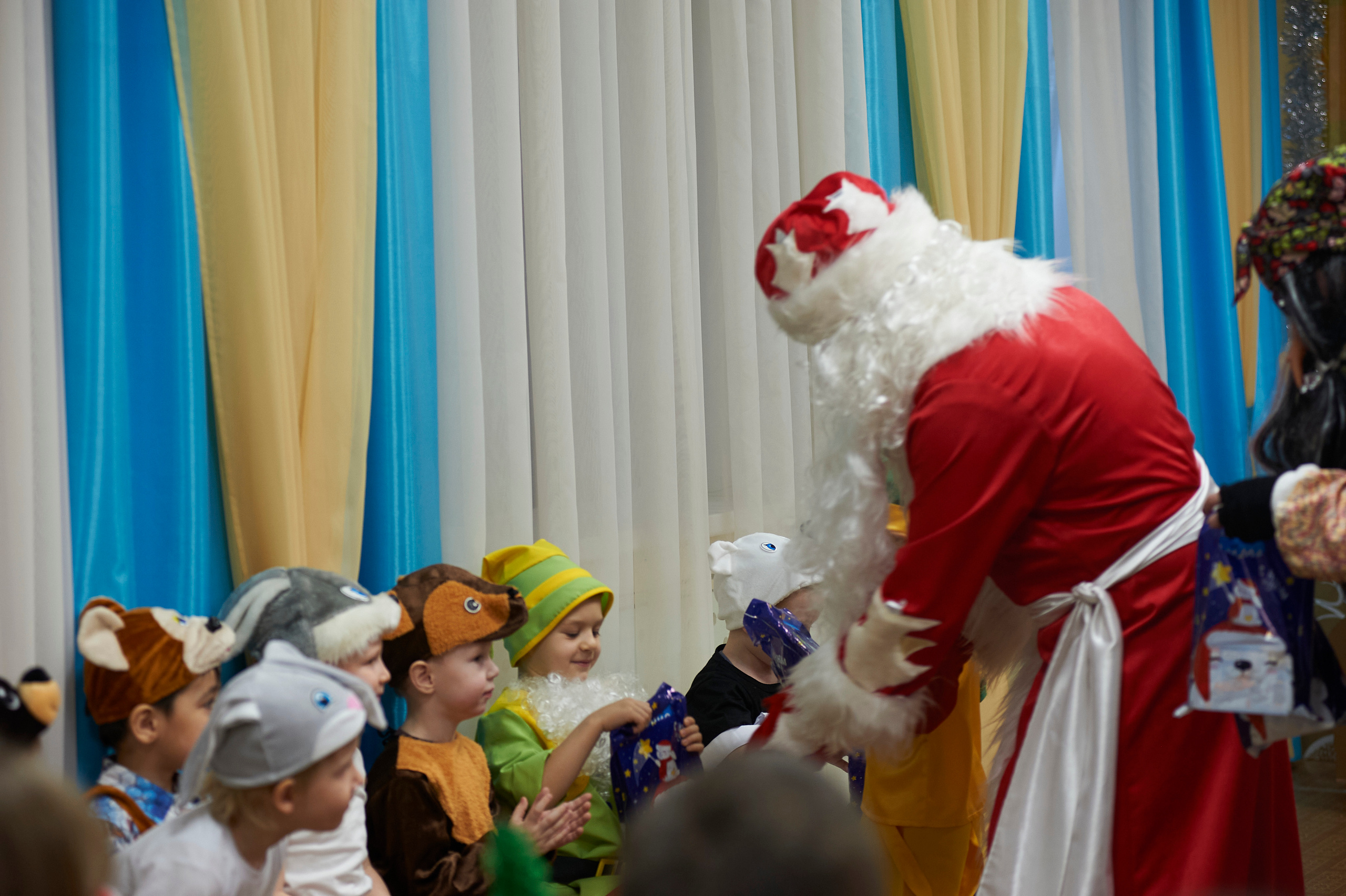 Новый год в МАДОУ 527. Фото и жизнь