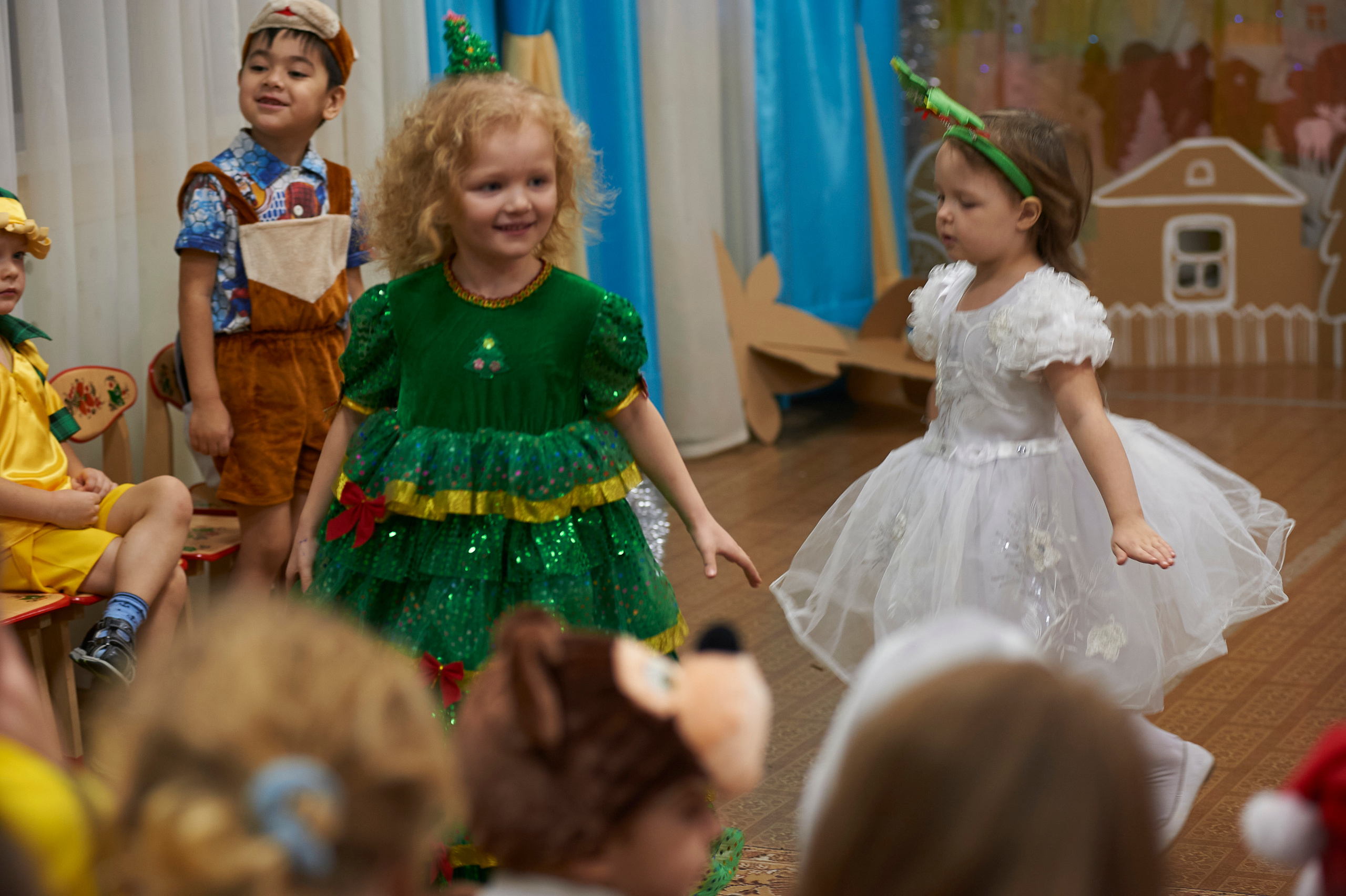 Новый год в МАДОУ 527. Фото и жизнь