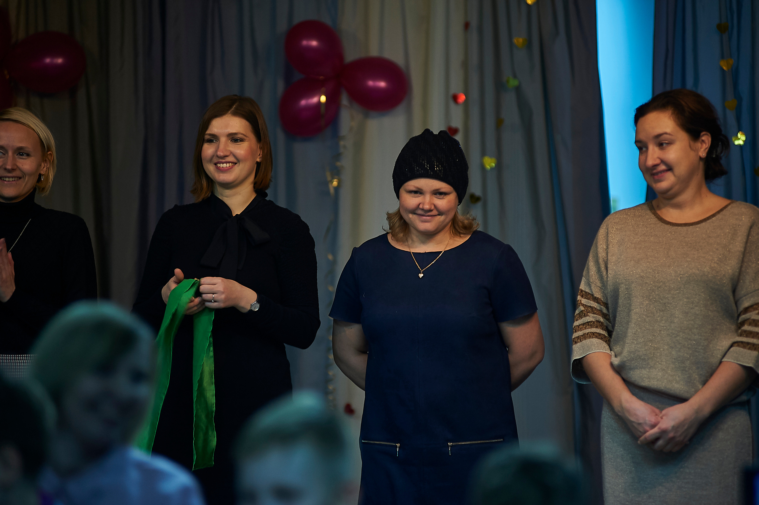 День матери в школе 53 4 Г класс 2019 год. Фото и жизнь