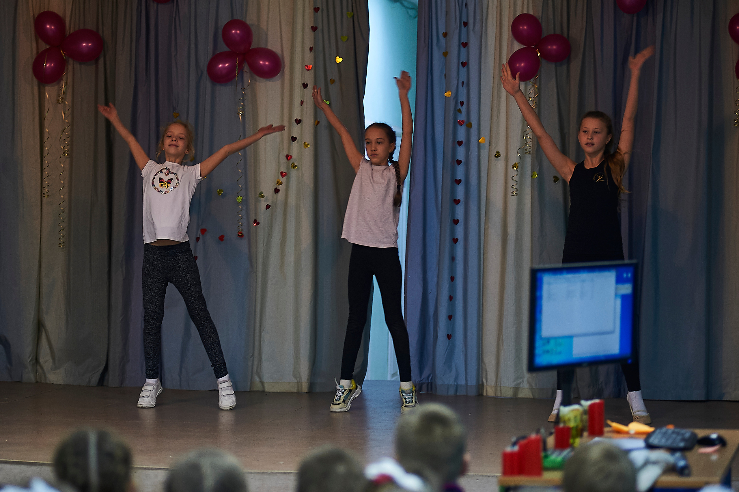 День матери в школе 53 4 Г класс 2019 год. Фото и жизнь