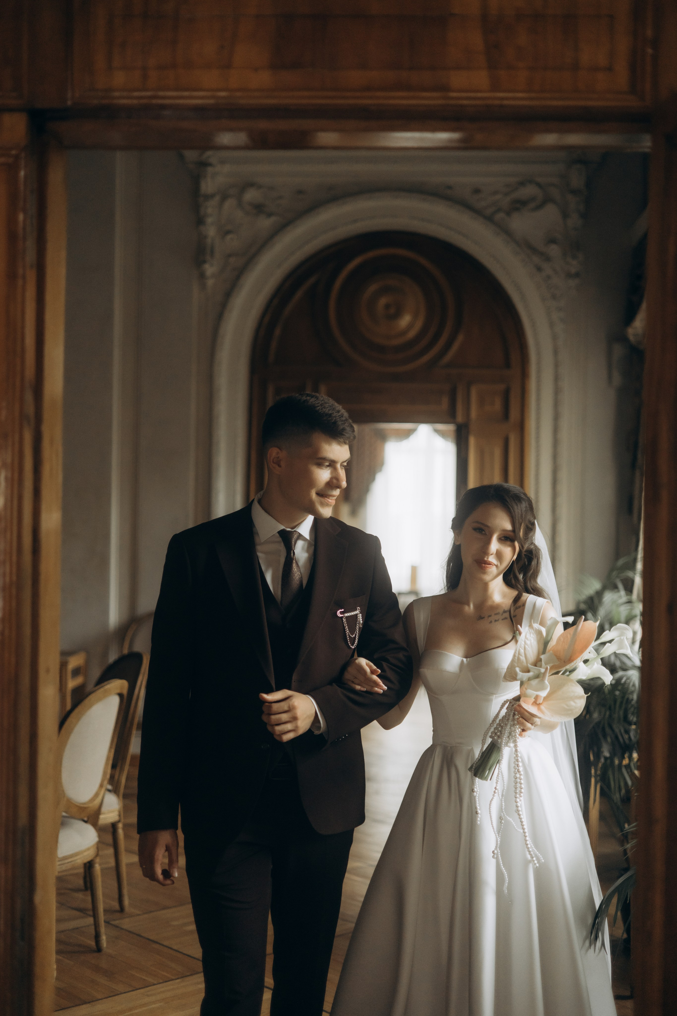 Свадебная фотосессия в библиотеке им. Пушкина. Свадебный фотограф Москва Павел Фетисов