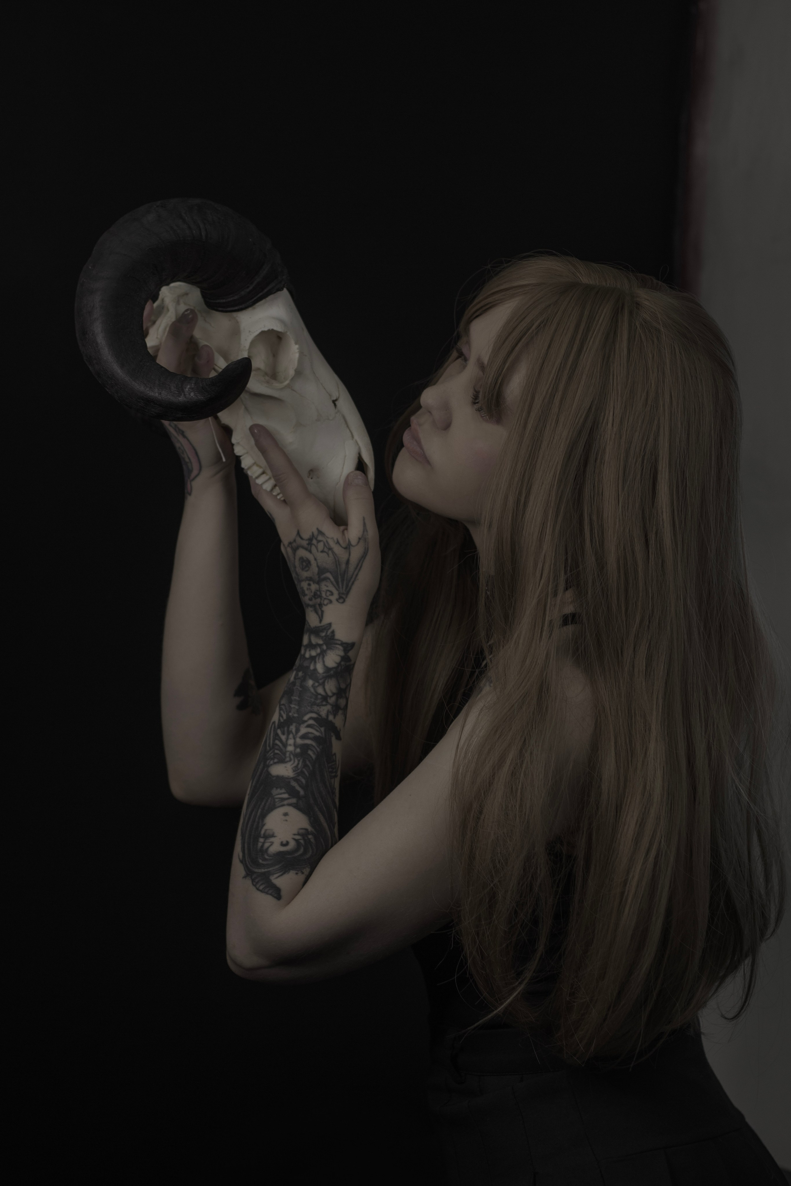 Милена, тату-мастер и художница. Контент-фотограф для творческих единиц и мастеров в Санкт-Петербурге