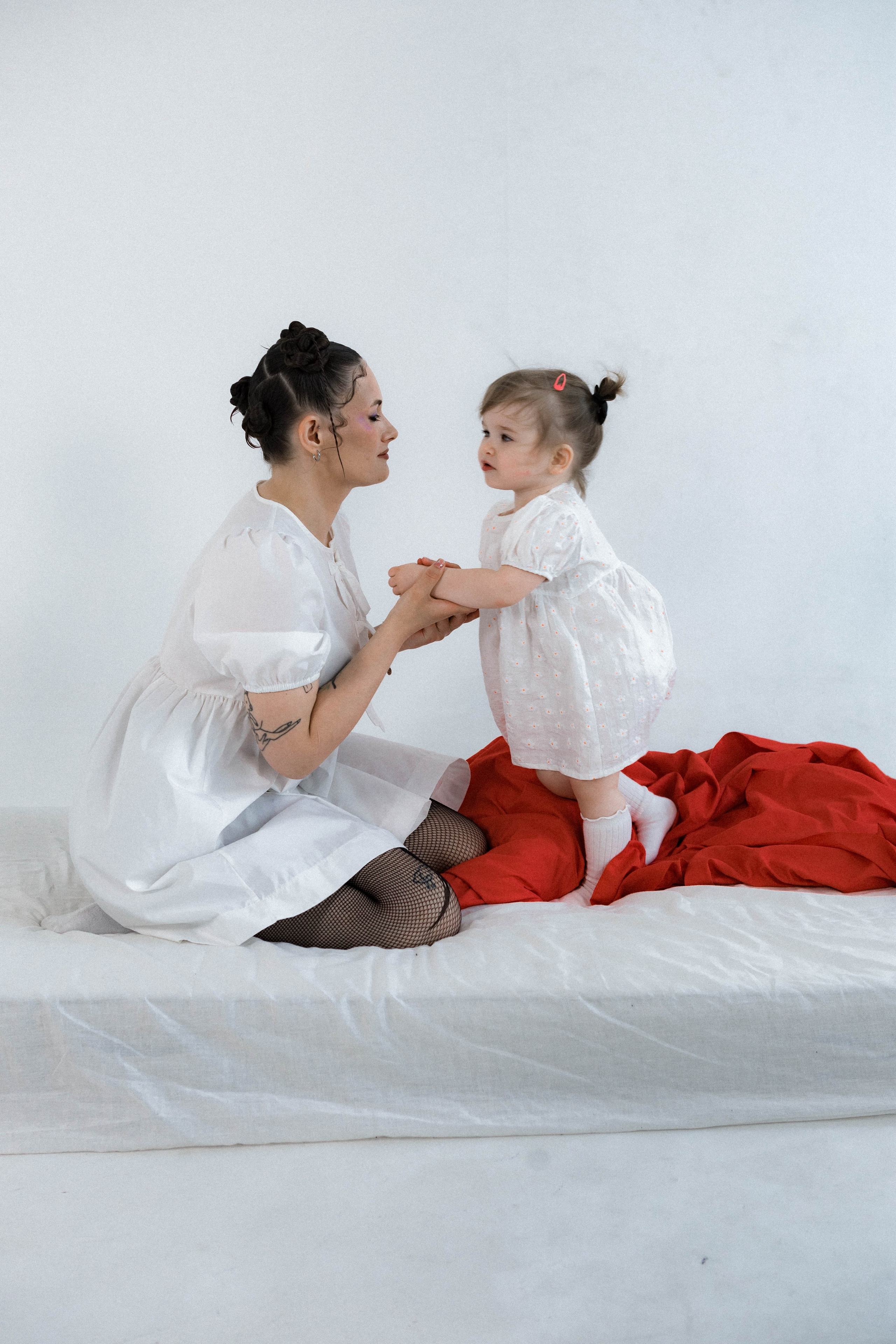 Семейная: Алена и ее дочка Женя. Контент-фотограф для творческих единиц и мастеров в Санкт-Петербурге