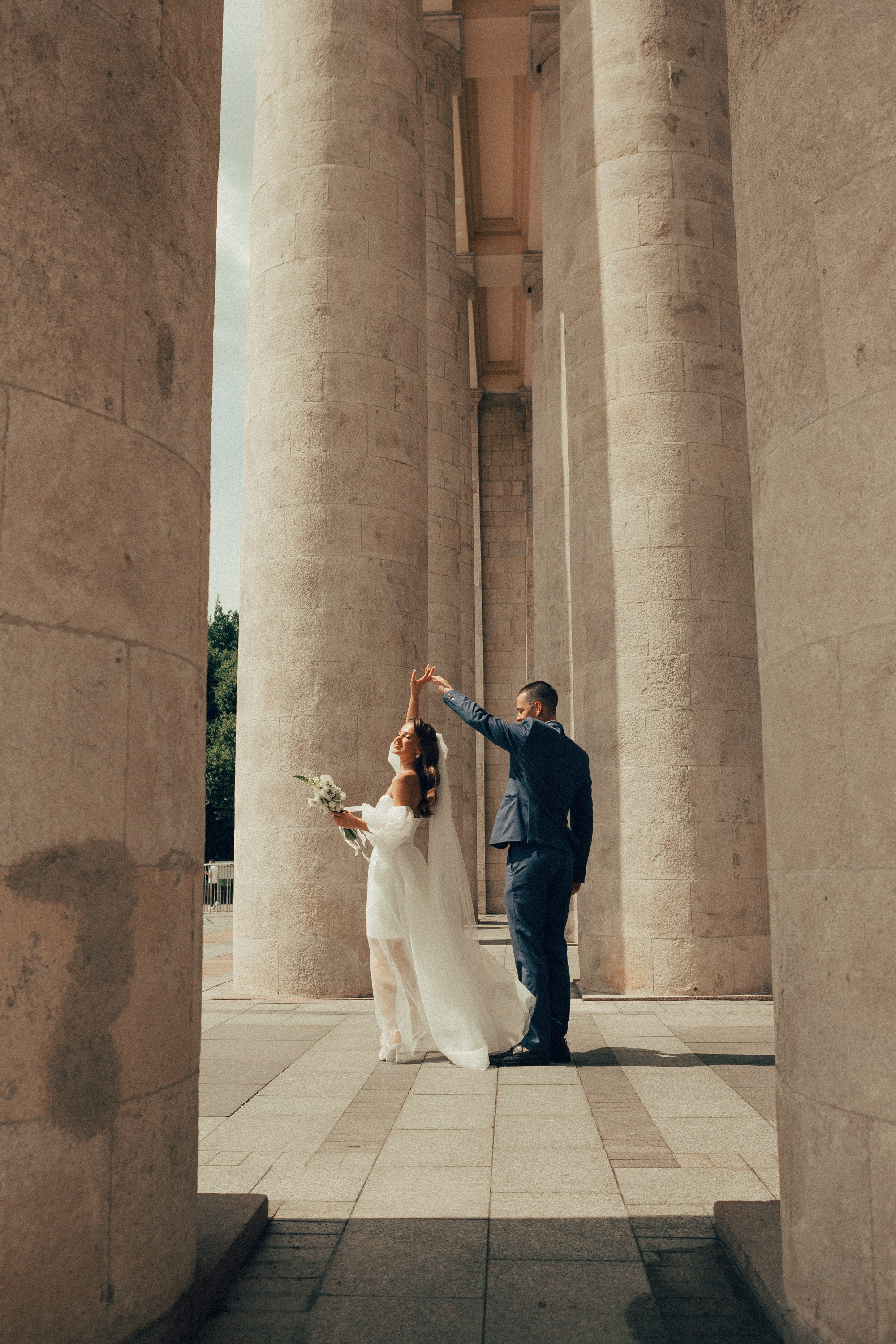 Это по любви