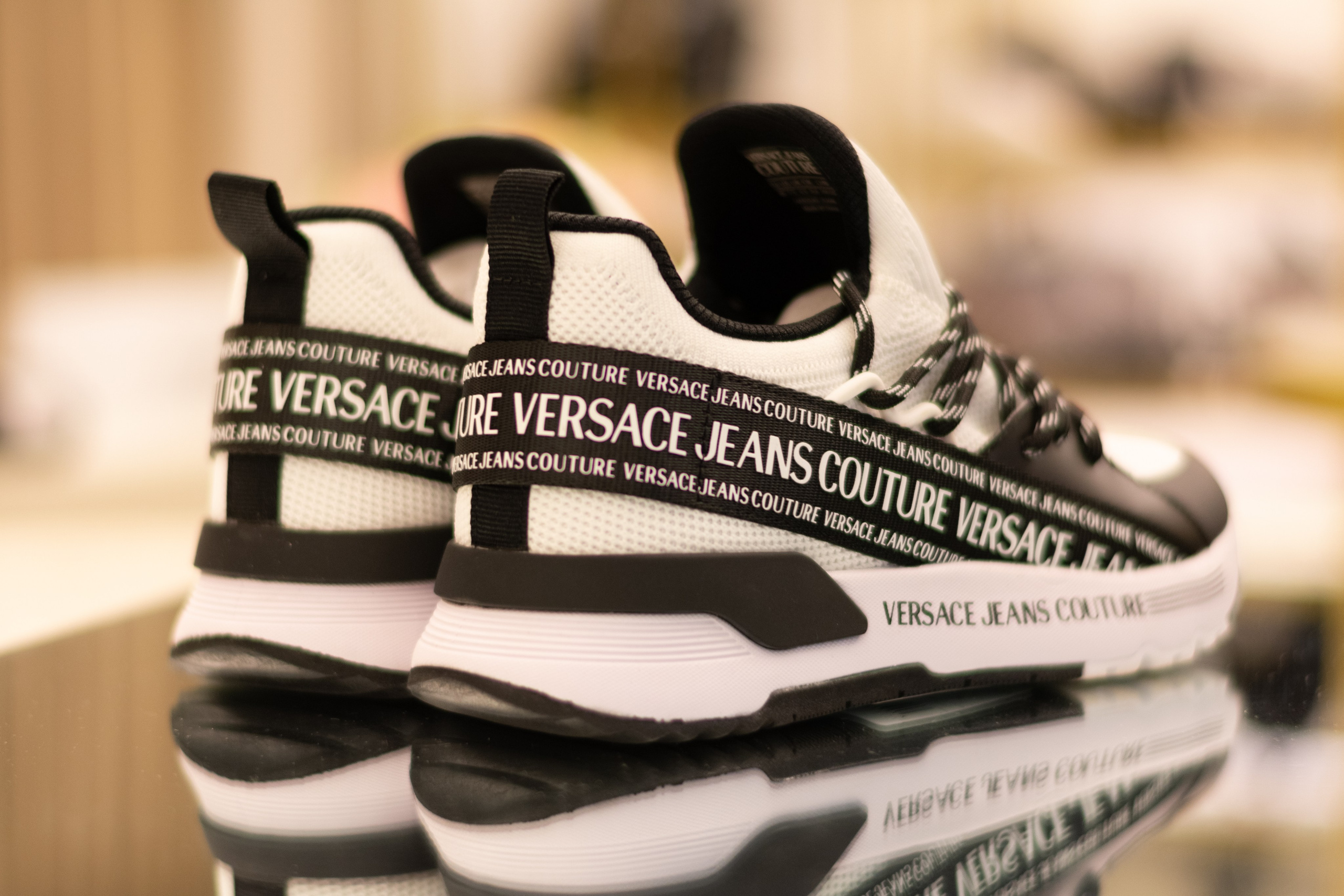 Для организаций. Предметная фотосессия для обувного магазина Capsula. Фотограф/видеограф Богдан Голованов