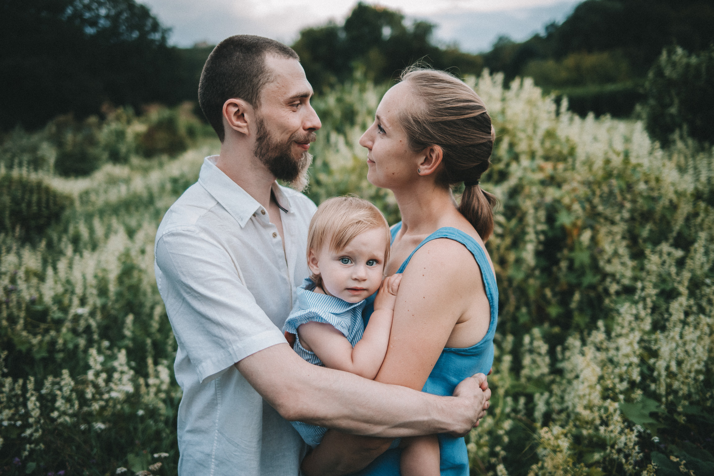 Саша — путешественница. Фотограф новорожденных в стиле lifestyle в Воронеже Юлия Ключникова