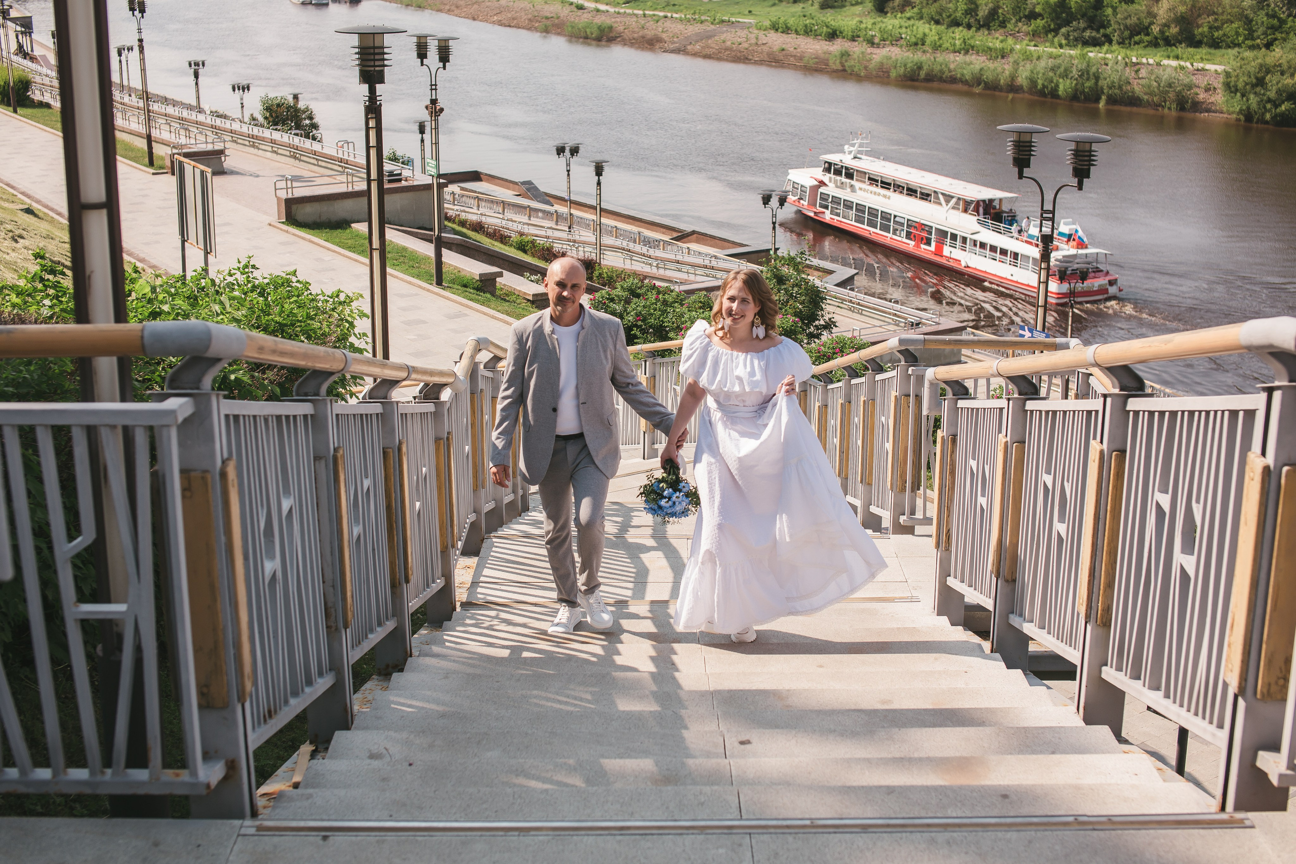 Свадебная прогулка с регистрацией. Семейный и художественный фотограф в Тюмени Юлия Логинова
