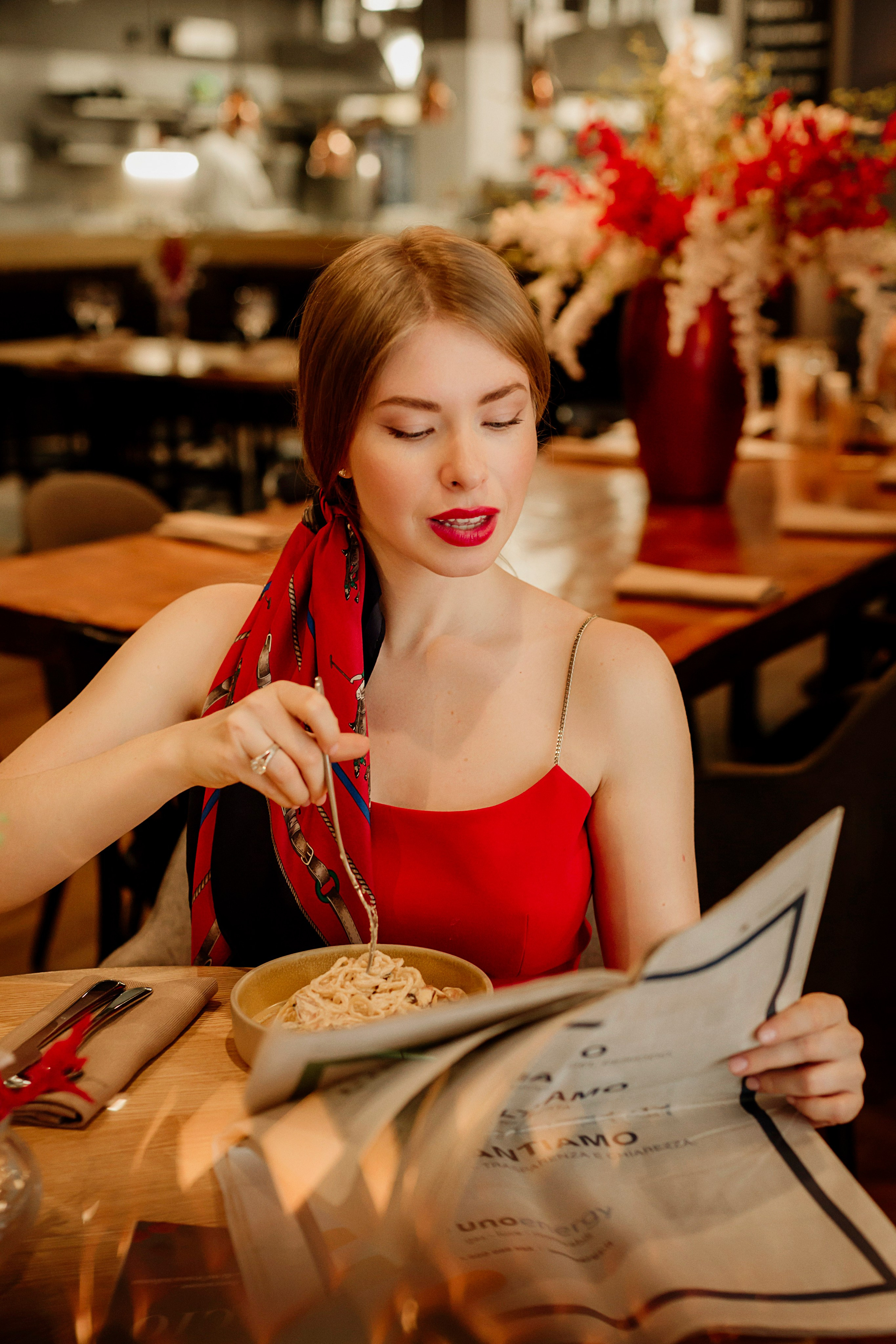 Марина съемка в ресторане. Деловая и Бизнес съемка в  Москве Инесса Грушко