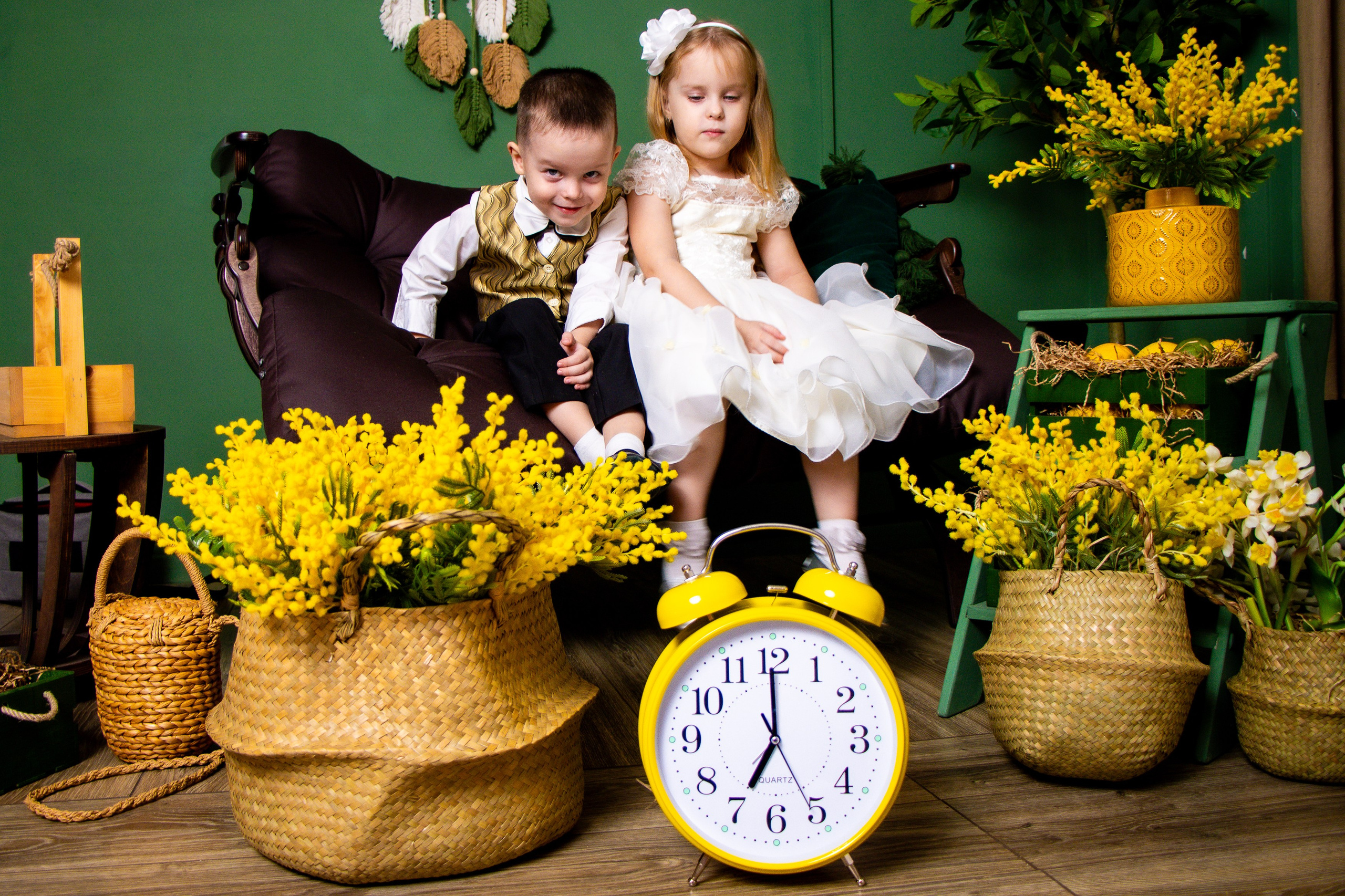 Семейная съемка с мимозой. Фотограф Татьяна Матрос