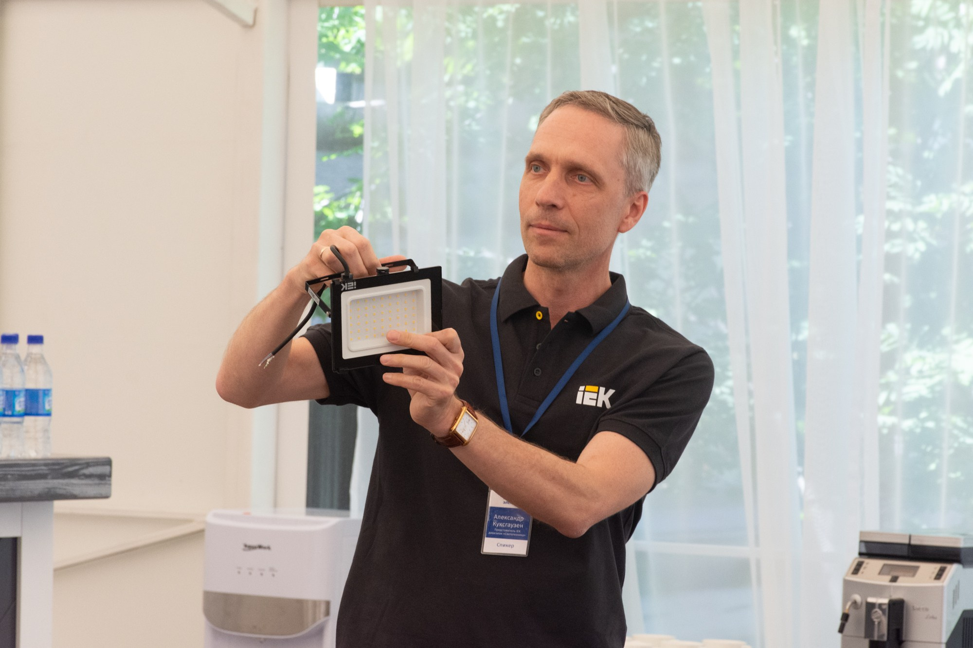 Рос электро. Фотограф Максим Буряк